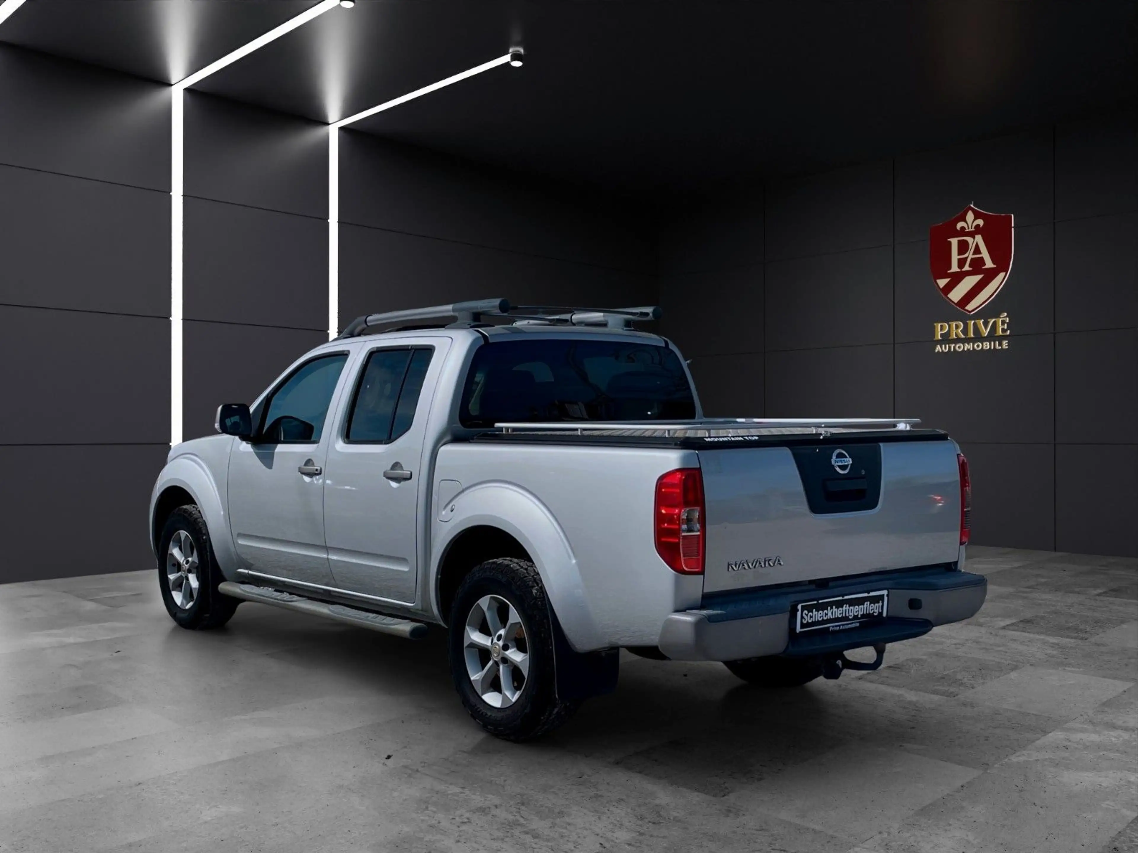 Nissan Navara 1.Hand~AHK~Kamera~SHZ~MFL~Schiebedach — photo 8