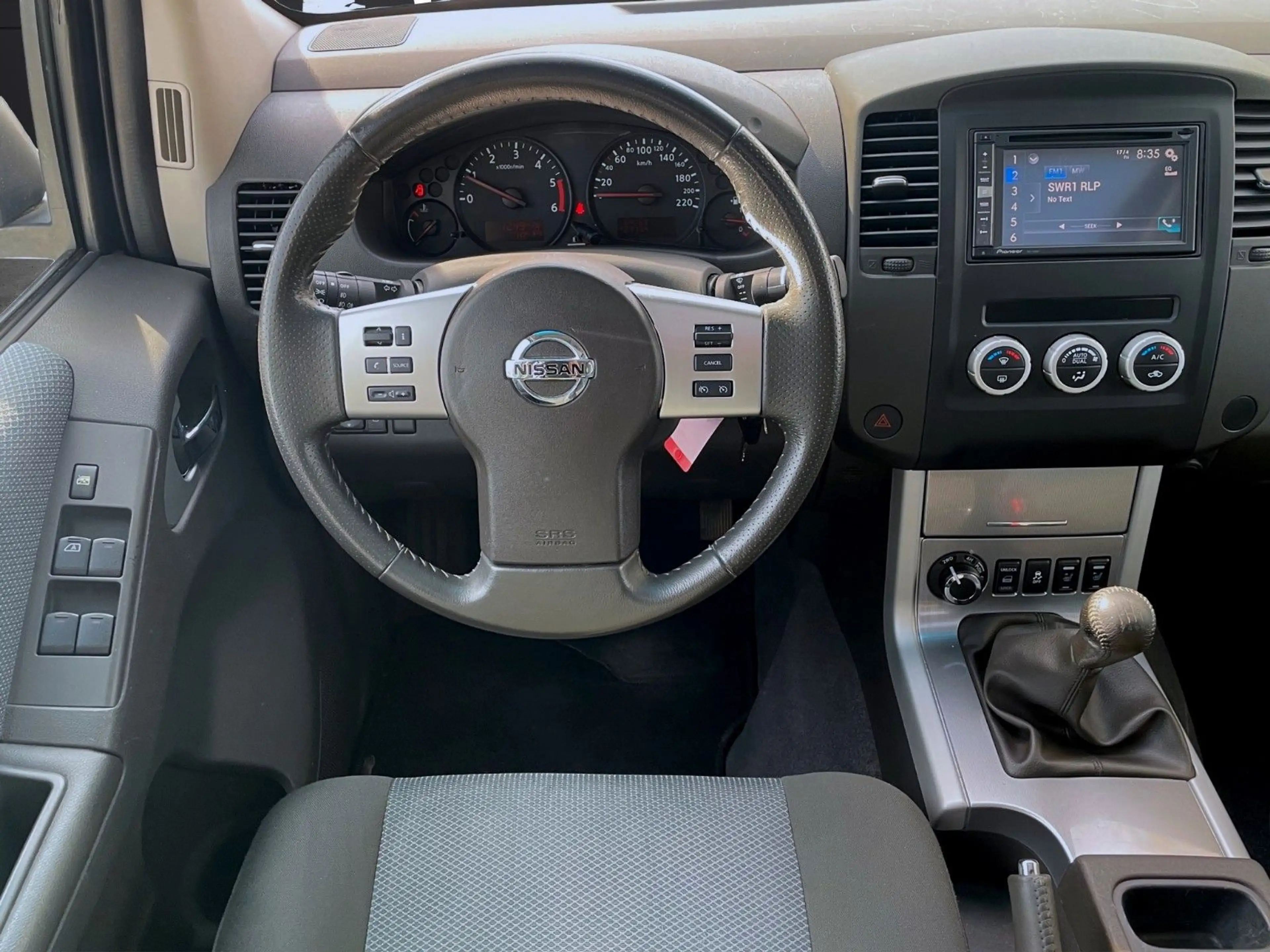 Nissan Navara 1.Hand~AHK~Kamera~SHZ~MFL~Schiebedach — photo 15