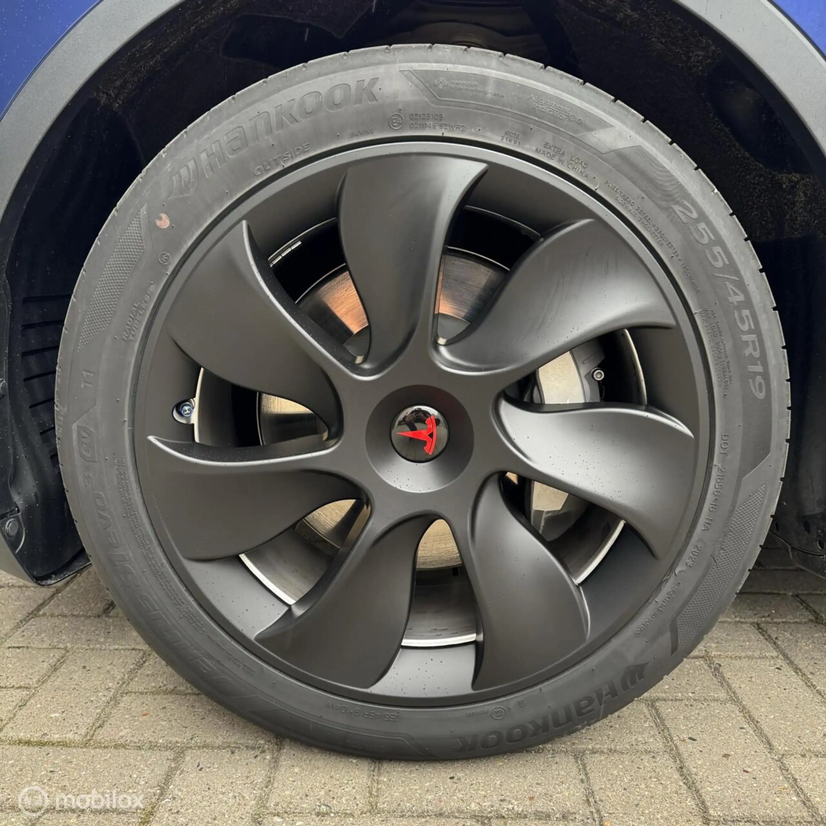Tesla Model Y PREMIUM LFP RWD + MMX PACK + IAP + SOH 94.6% — photo 17