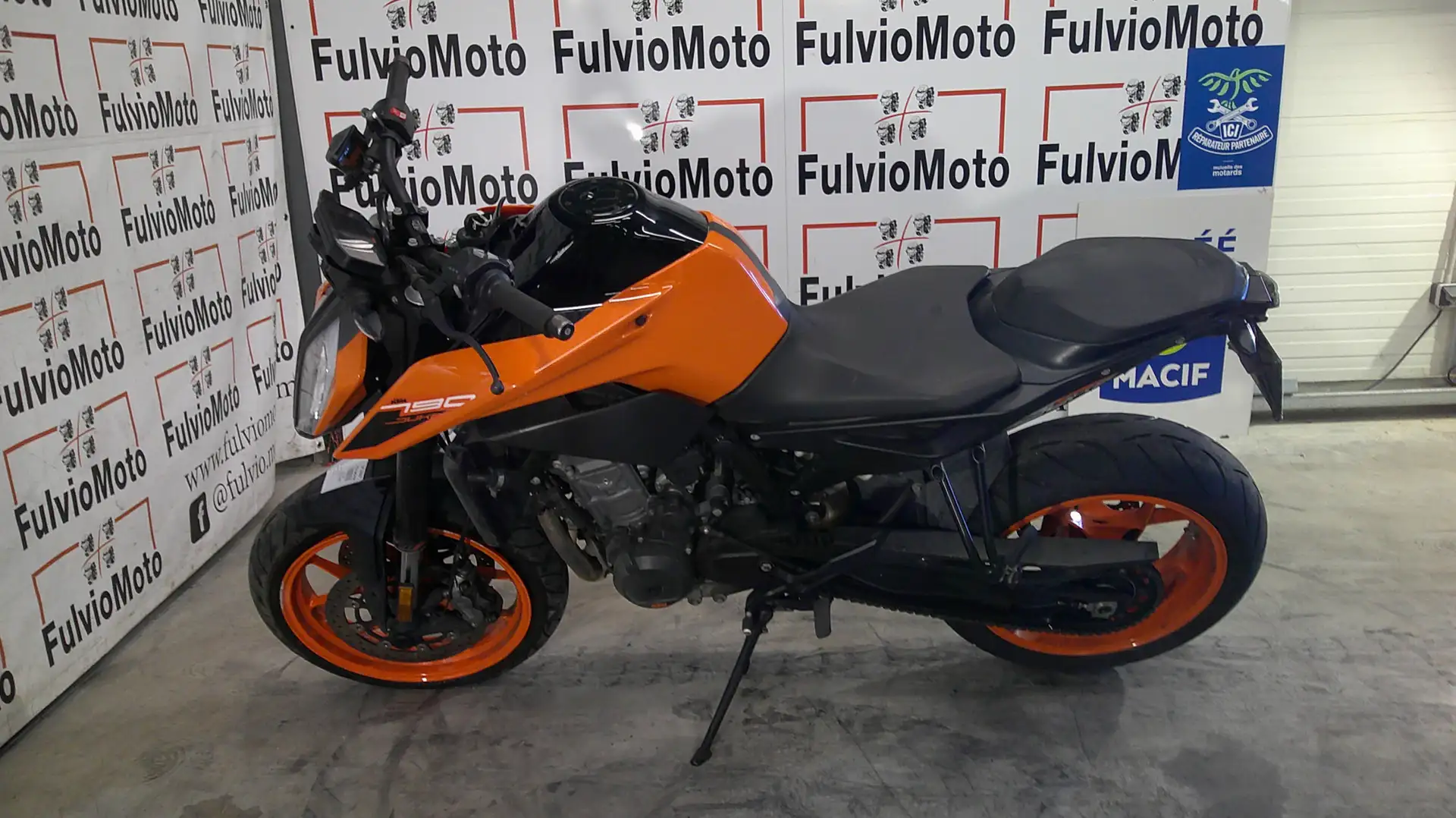 KTM 790 Duke - 1