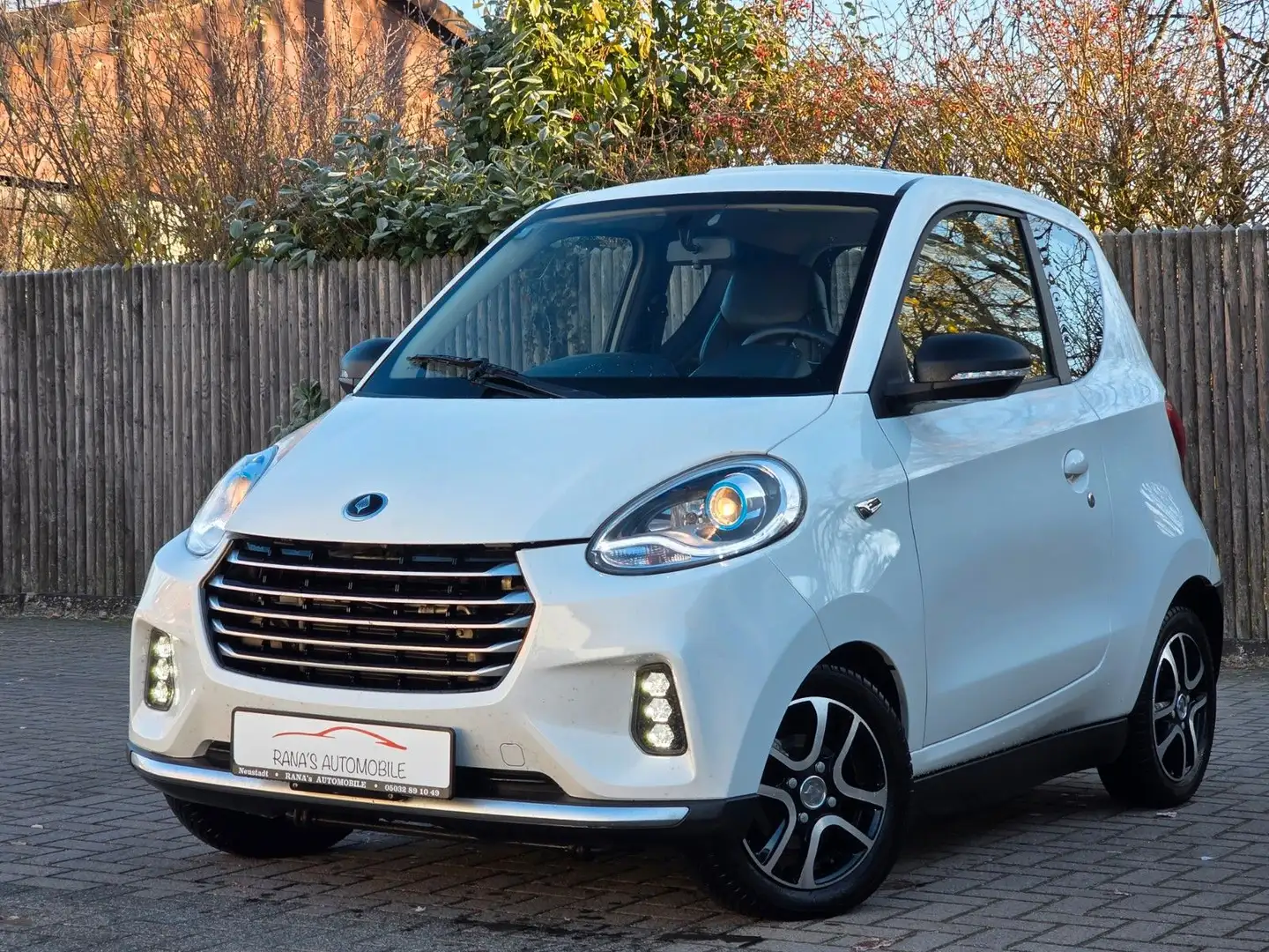 Elaris Pio Coupe Білий - 1