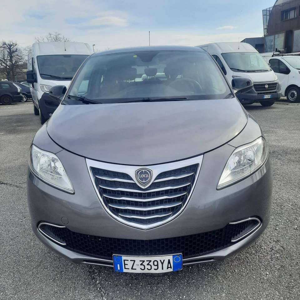 Lancia Ypsilon Ypsilon III 2011 1.3 mjt Silver c/clima s