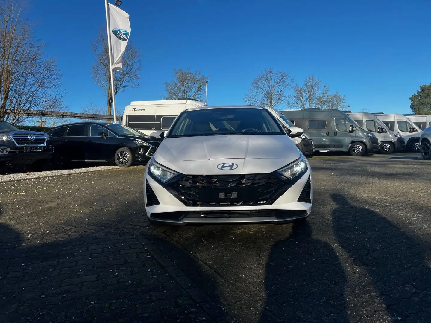 Hyundai i20 1,0L 74KW Trend Navi Kamera BLIS LED Weiß - 2