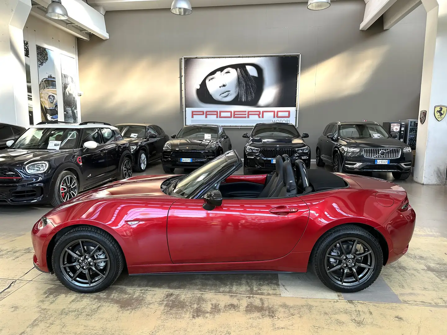 Mazda MX-5 1.5 Exceed - Navi - Keyless - Bose - Pelle nera Červená - 2