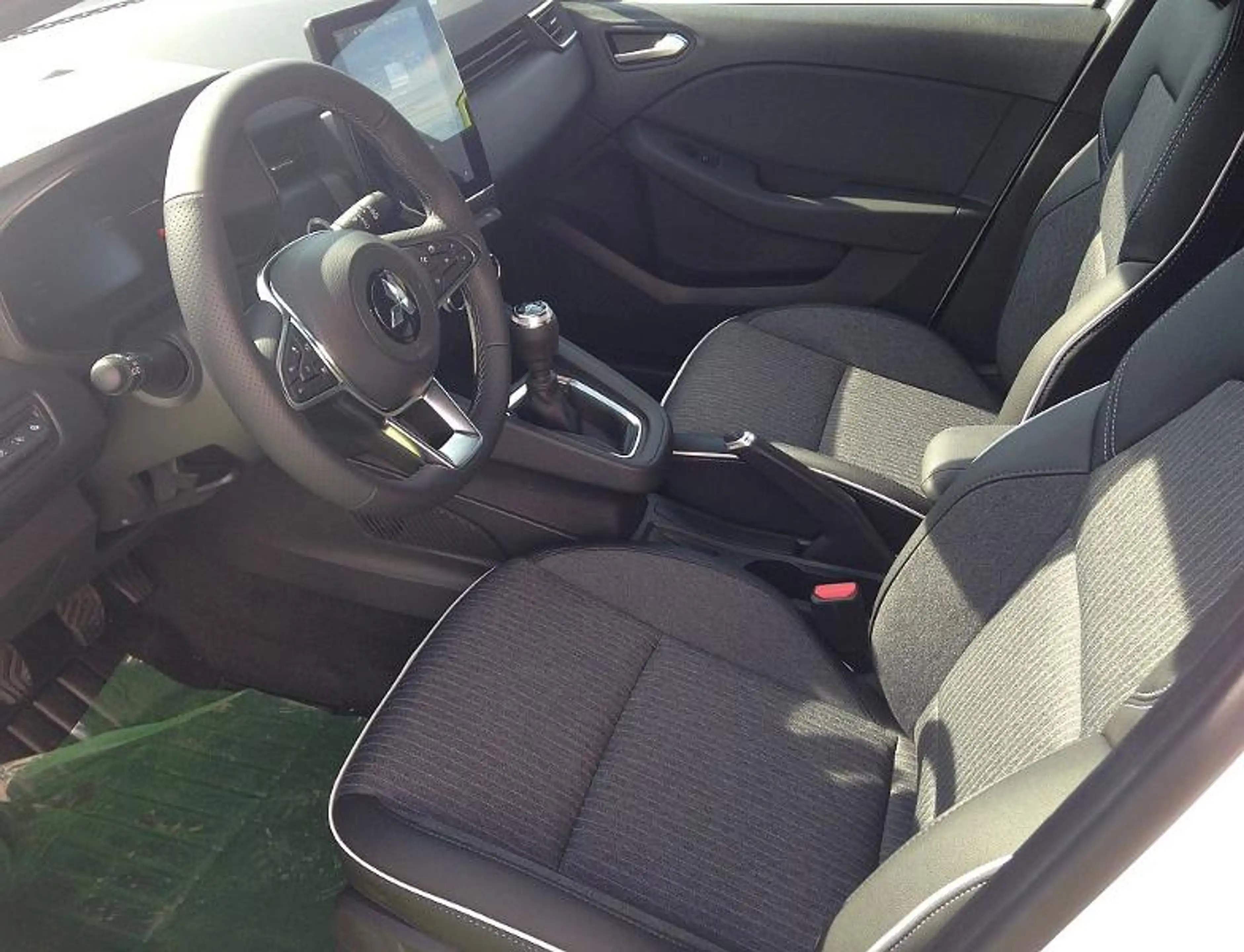 Mitsubishi Colt Select 1.0 T-Benziner 6-Gang *AHK* — photo 3