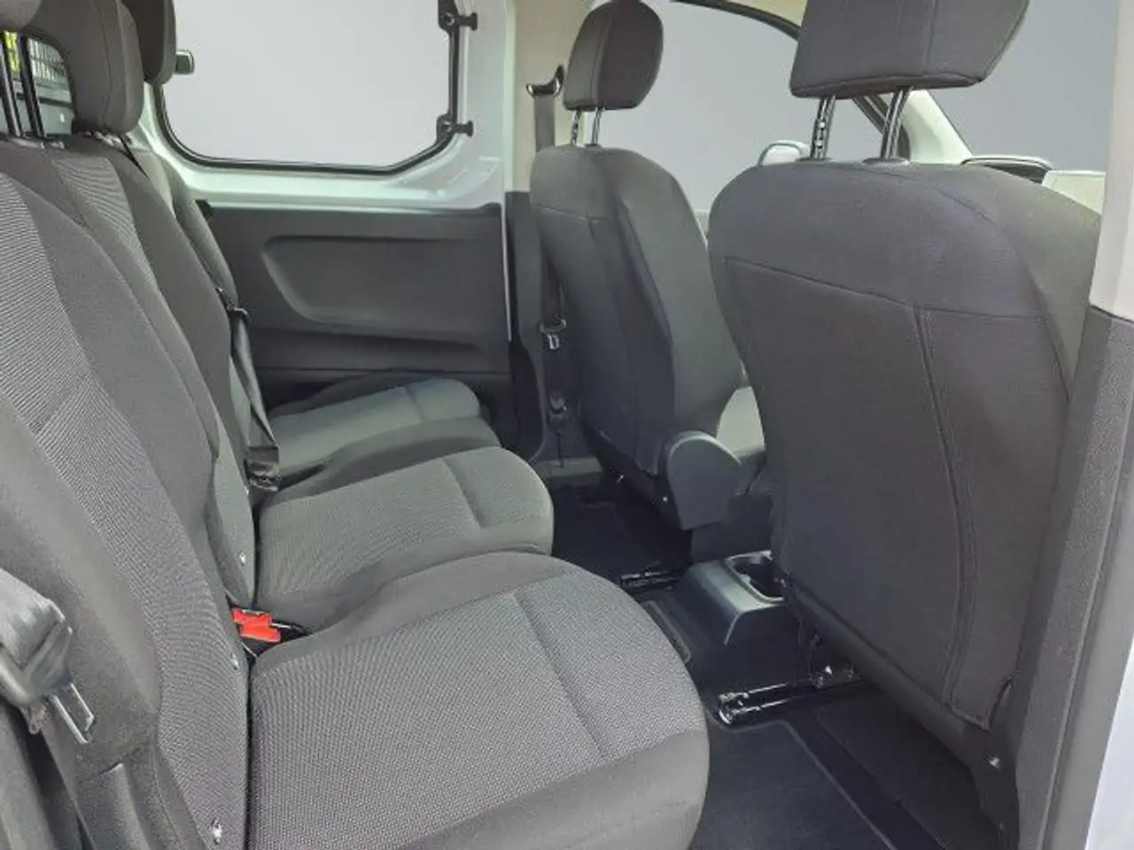 Peugeot Rifter Active BlueHDi 100 / Carplay / PDC / SOS / 15