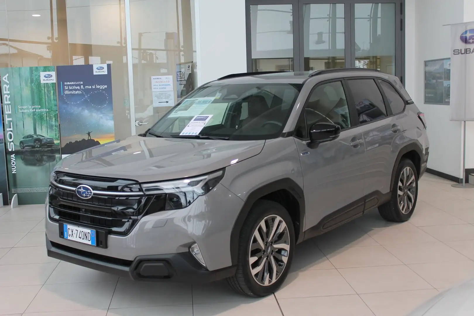 Subaru Forester Forester 2.0 MHEV CVT Lineartronic Premium Gris - 1