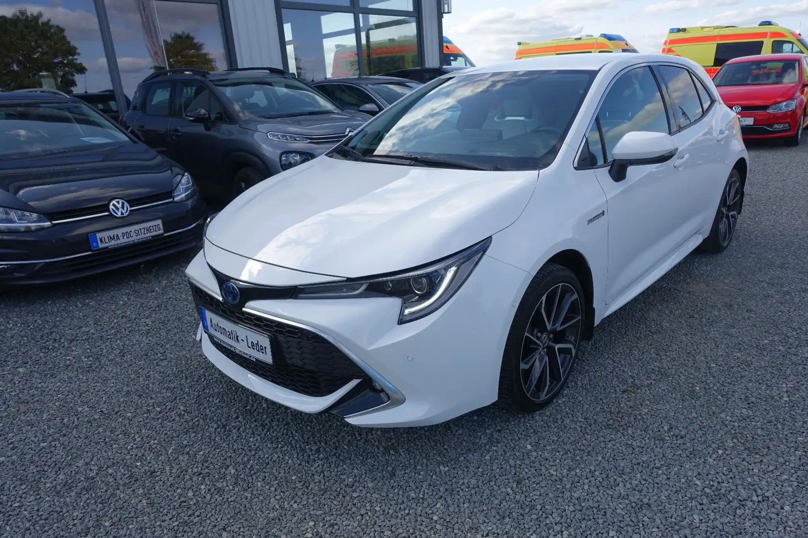 Toyota Corolla 2.0 Hybrid Aut.LED NAV KAM LEDER HEAD'UP Weiß - 2