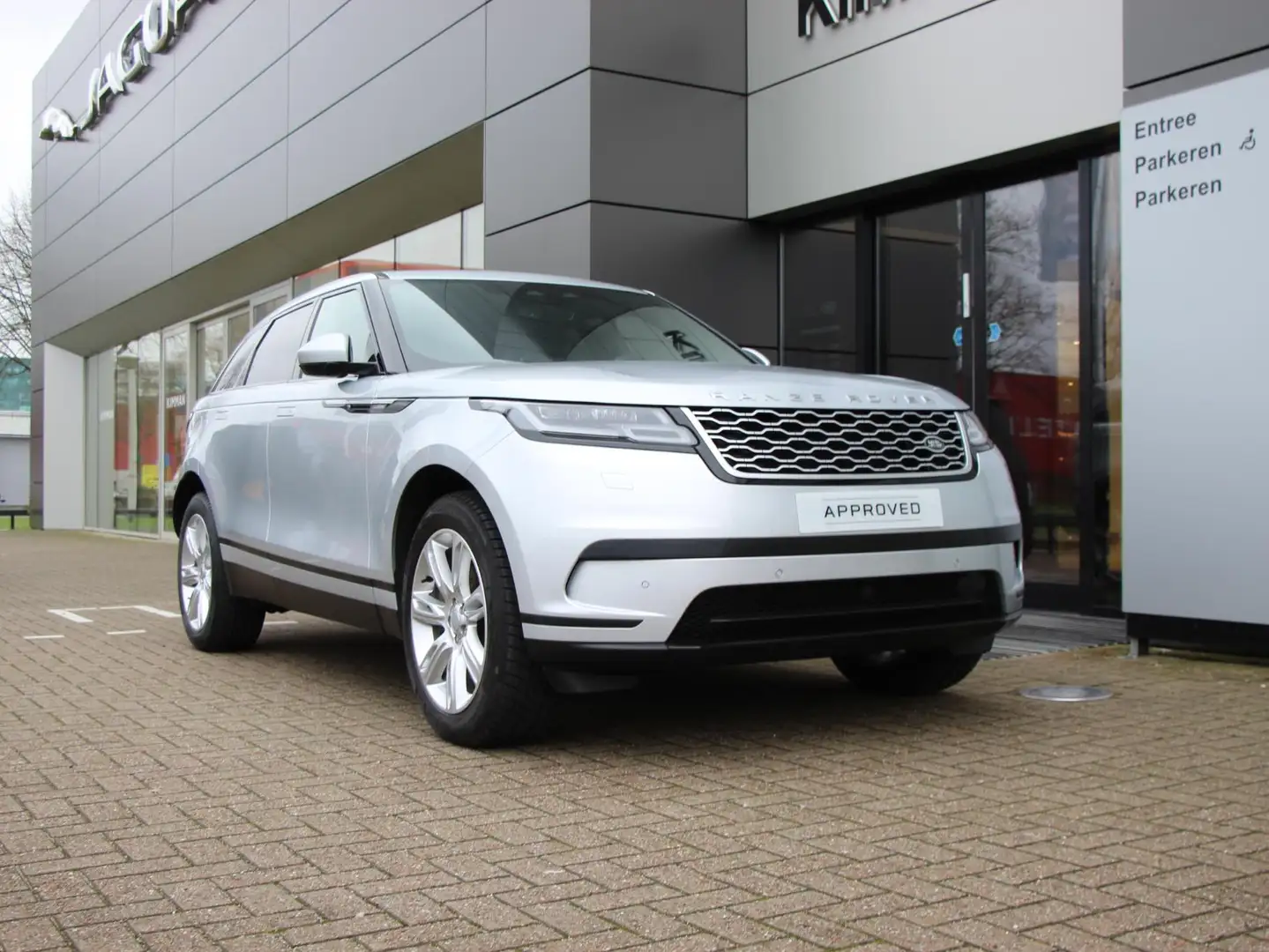 Land Rover Range Rover Velar P400e S Panorama dak | Cold Climate Pack Grijs - 2