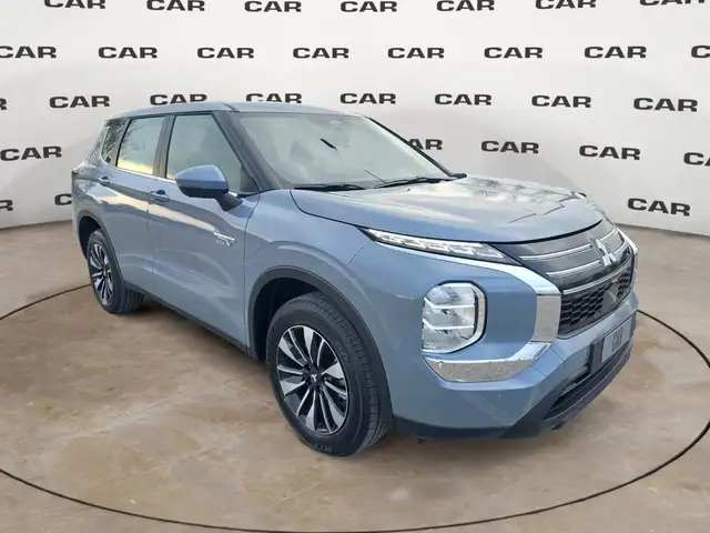 Mitsubishi Outlander 2.4 PHEV INFORM MY26 306CV