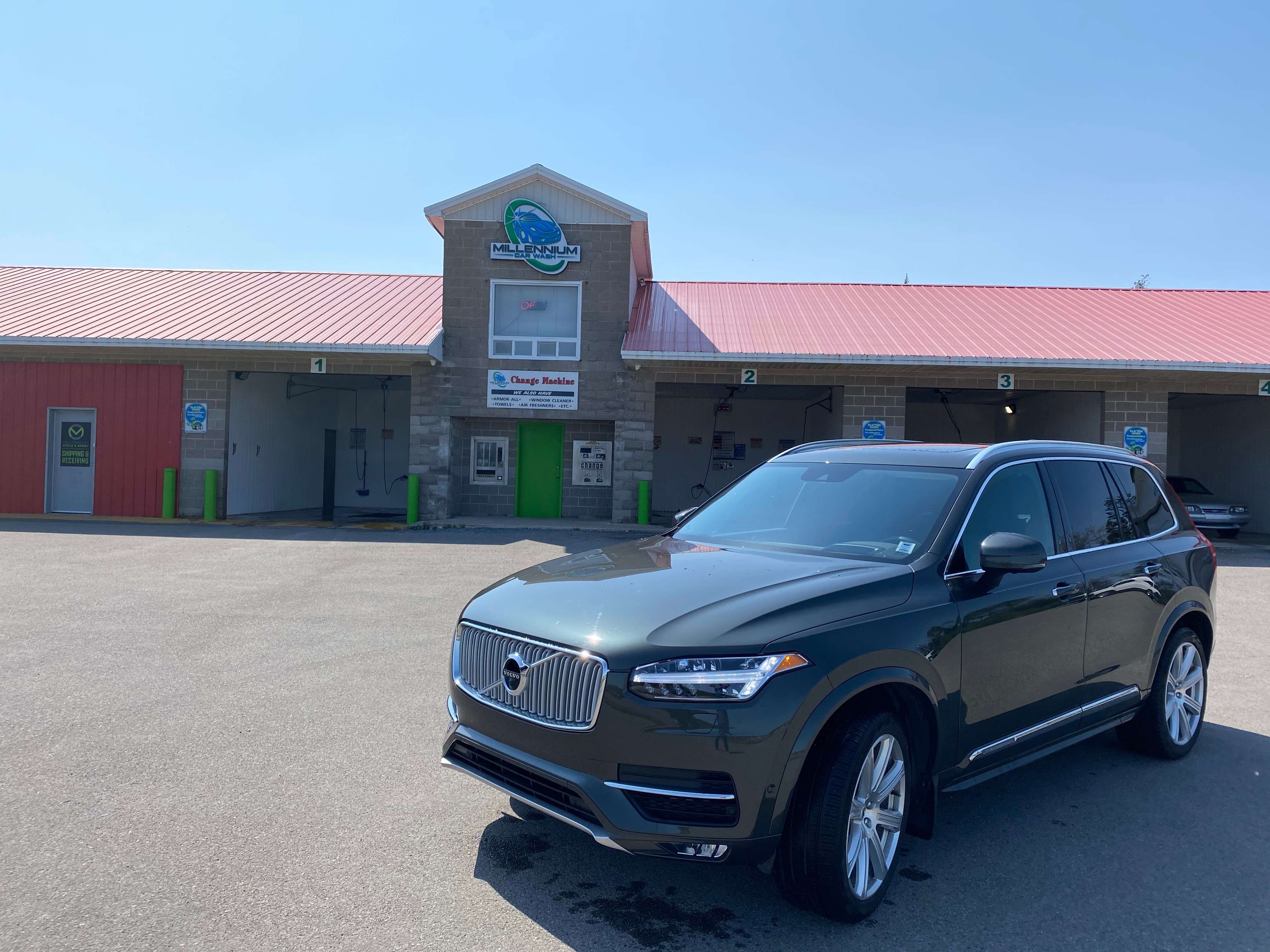 2019 Volvo XC90 Inscription alt 4