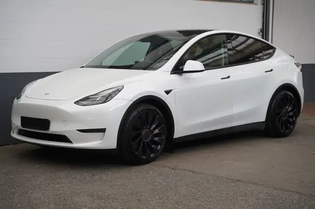Tesla Model Y Performance *Mwst. ausweisbar*