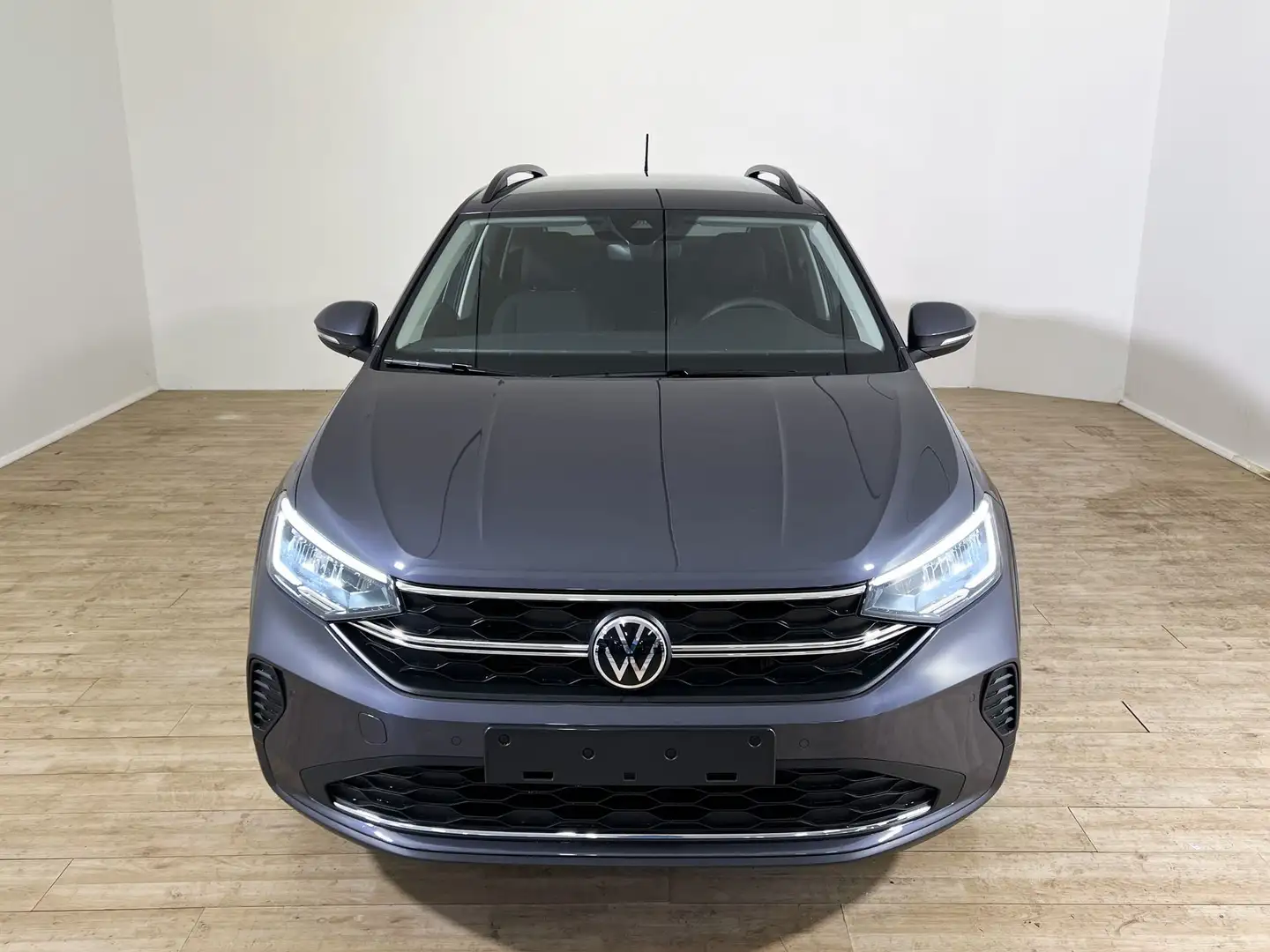 Volkswagen Taigo 1.0 TSI 95 CV Edition Plus Gris - 2