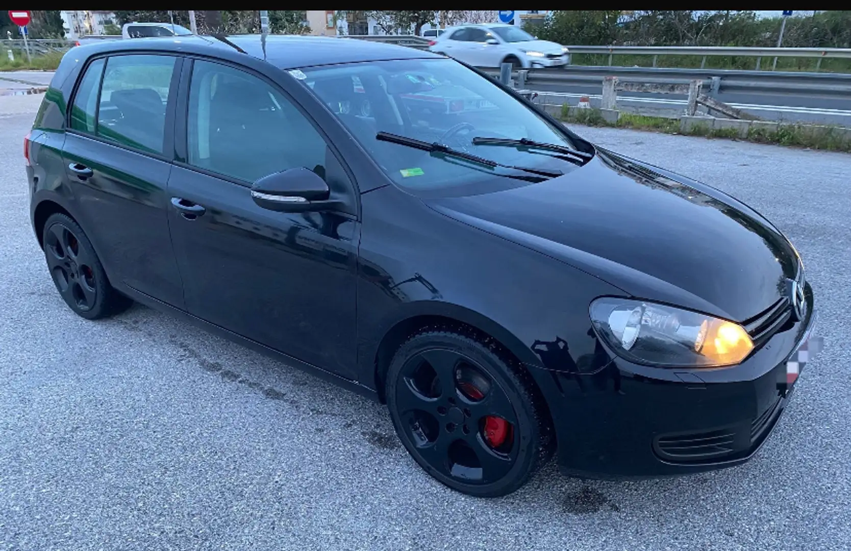 Volkswagen Golf 2.0TDI CR Advance Last Edition 140 Negro - 2