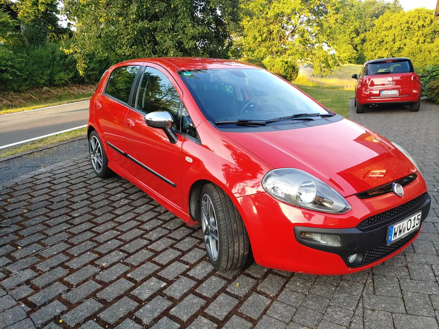 Fiat Punto Evo 1.6 16V Multijet Sport Start&Stop Rouge - 1