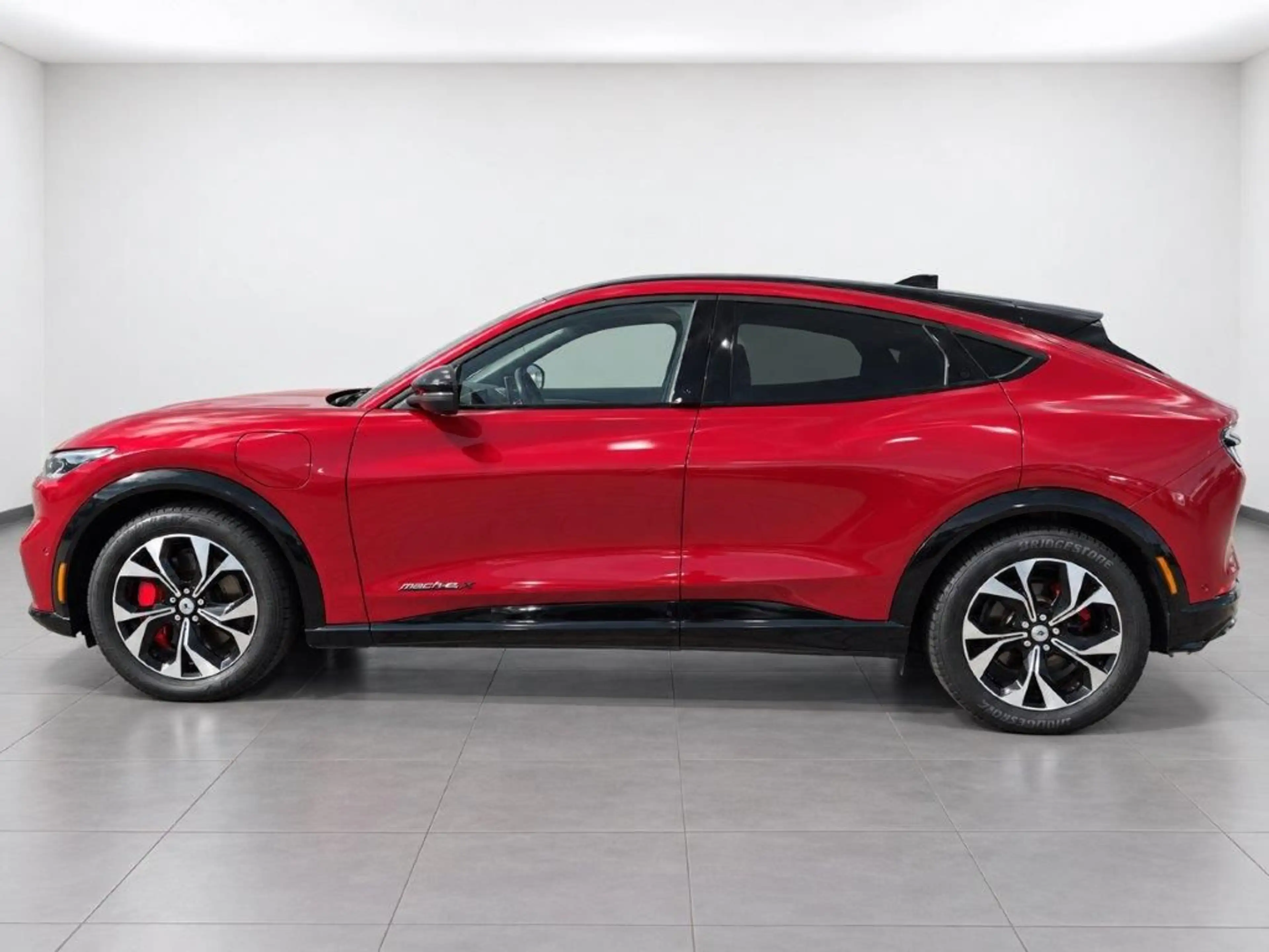 Ford Mustang Mach-E AWD — photo 7