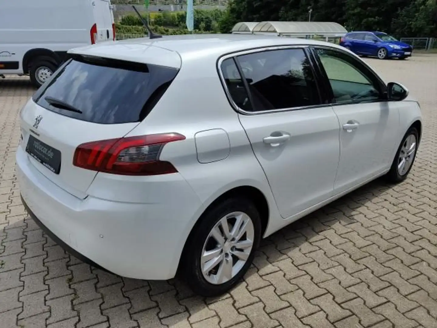 Peugeot 308 ALLURE 1.2 PURE TECH NAVI SHZ VOLL-LED ACC Blanc - 2