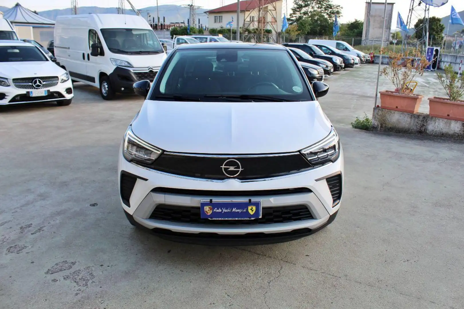 Opel Crossland X Design e Tech Weiß - 2