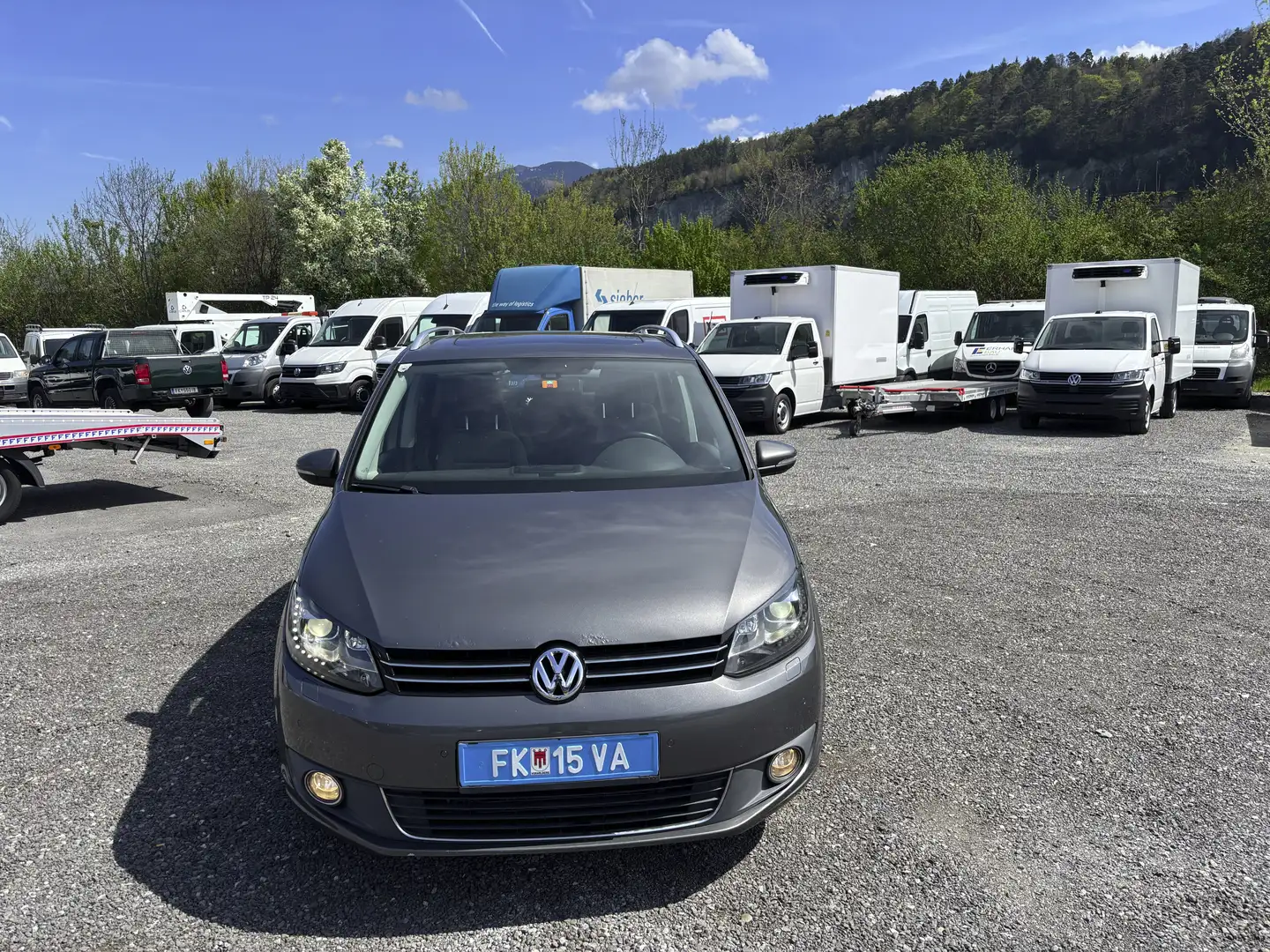 Volkswagen Touran Highline Klima Tempomat Grau - 2