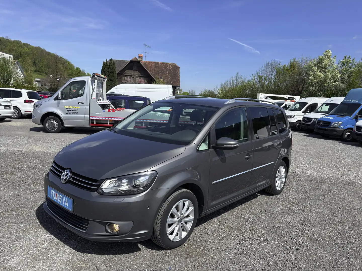 Volkswagen Touran Highline Klima Tempomat Grau - 1