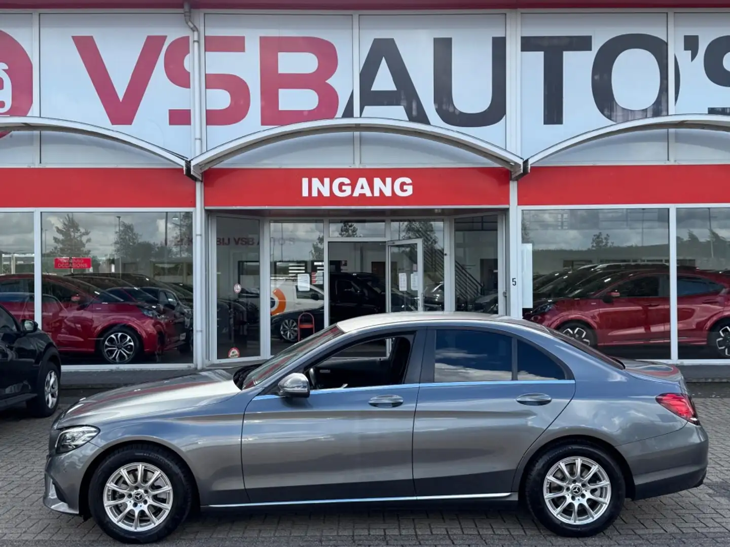 Mercedes-Benz C 180 C 180 CGI 156PK. NAVIGATIE 360 CAMERA AIRCO LMV PD Gris - 2