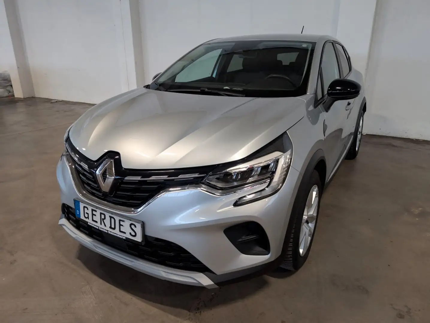 Renault Captur 1.3 TCe Experience "GJR & Navi" Grau - 2