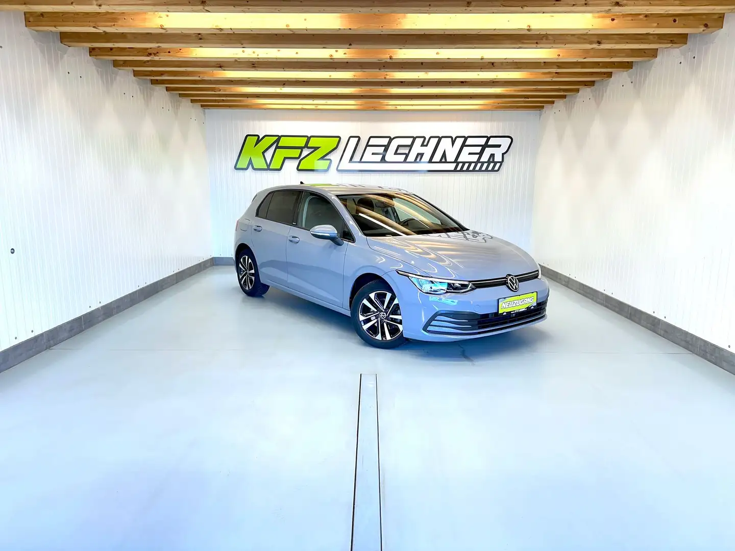 Volkswagen Golf VIII 1.0 TSI "United" SITZH*NAVI*TEMPOMAT*LED*AHK Grau - 1