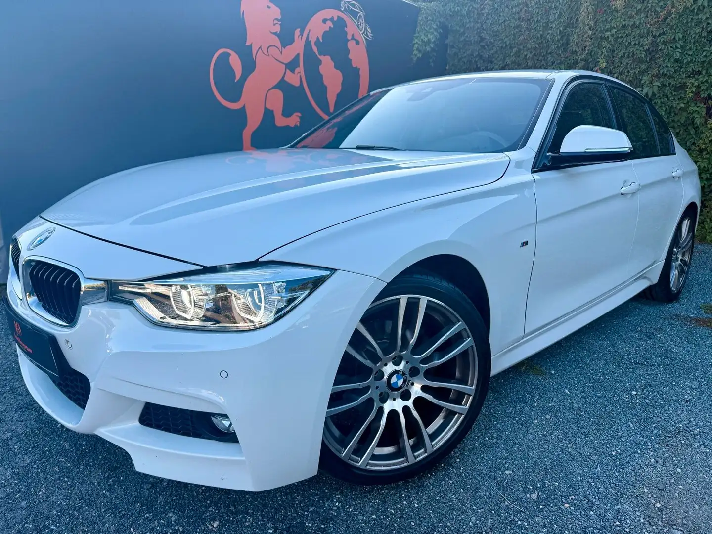 BMW 320 i#M-PAKET#SCHECKHEFT#TÜV#SHZ#VOLLLEDER#SERVIC Blanc - 2