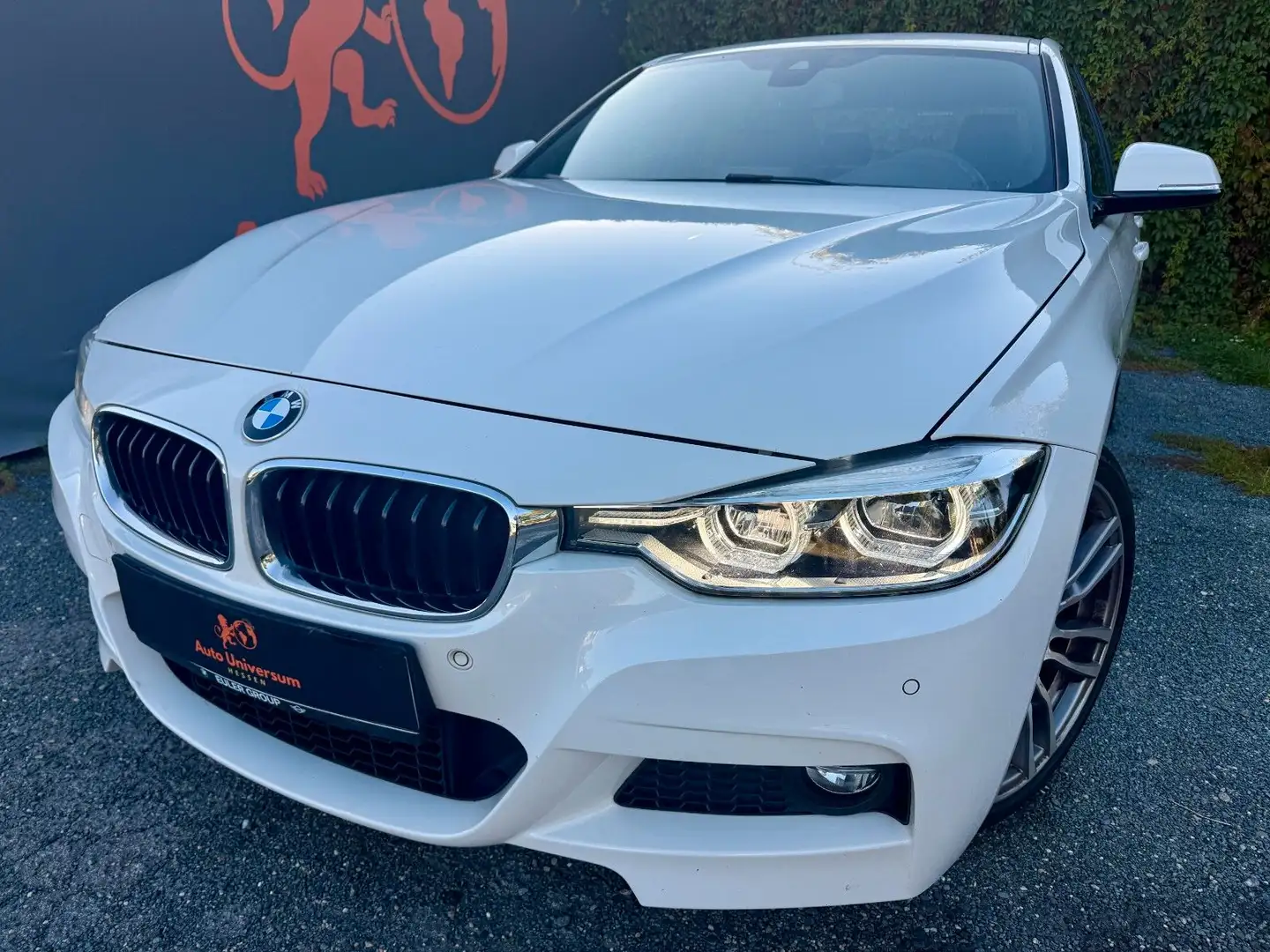 BMW 320 i#M-PAKET#SCHECKHEFT#TÜV#SHZ#VOLLLEDER#SERVIC Blanc - 1