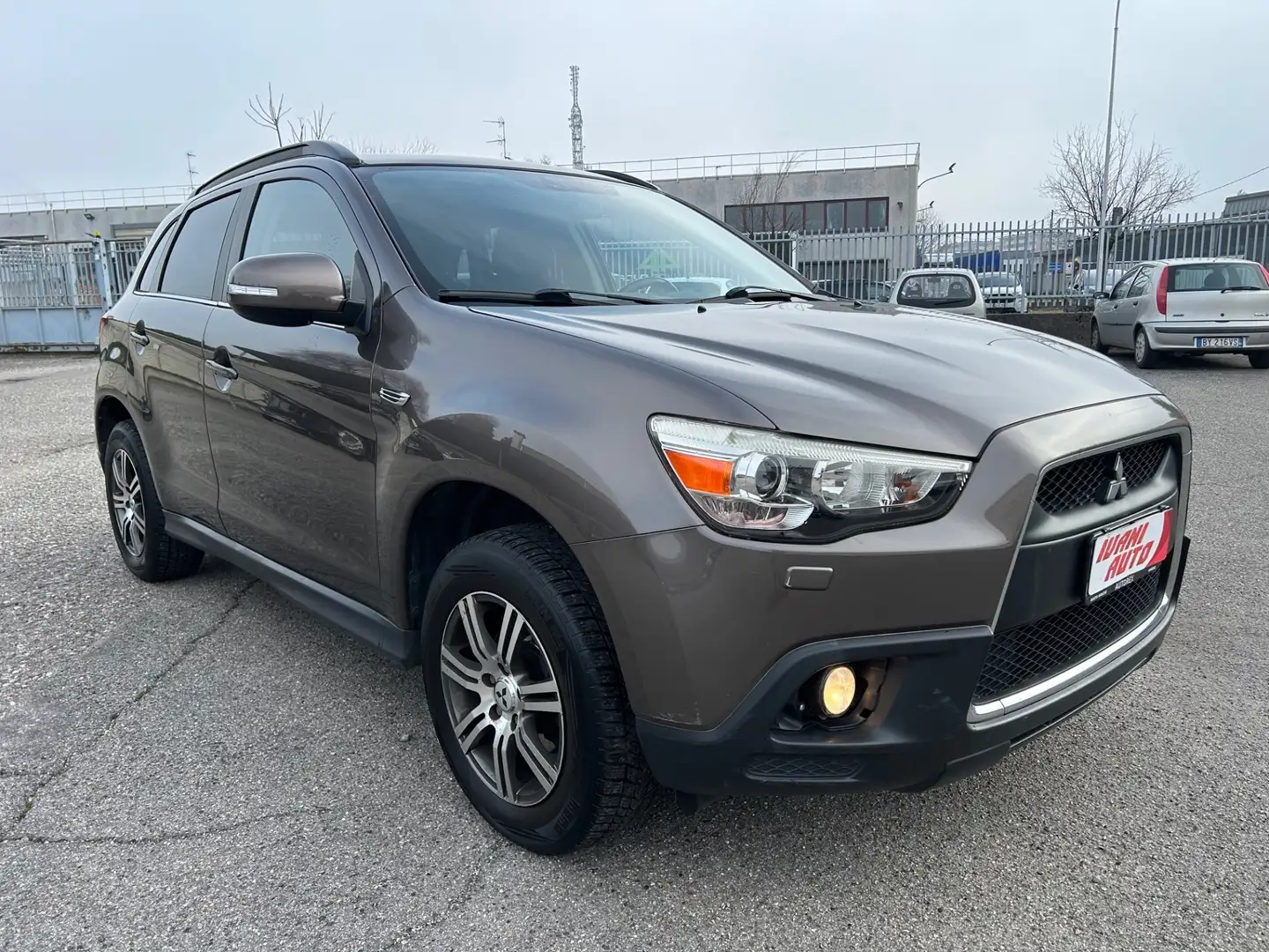 Mitsubishi ASX ASX 1.6 2WD Intense Panoramic Bronze - 2