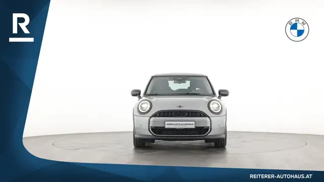 Mini Hatch view 2