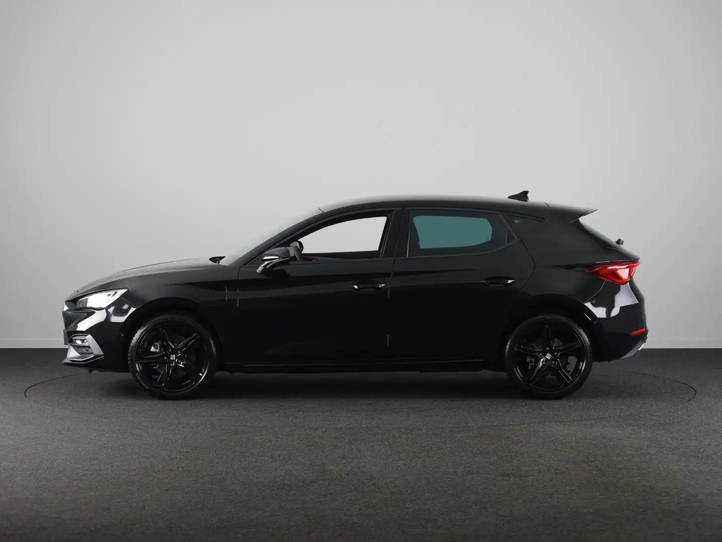 SEAT Leon e-Hybrid 1.5 TSI 204pk FR Business | Black Pack | Adaptive Negro - 2
