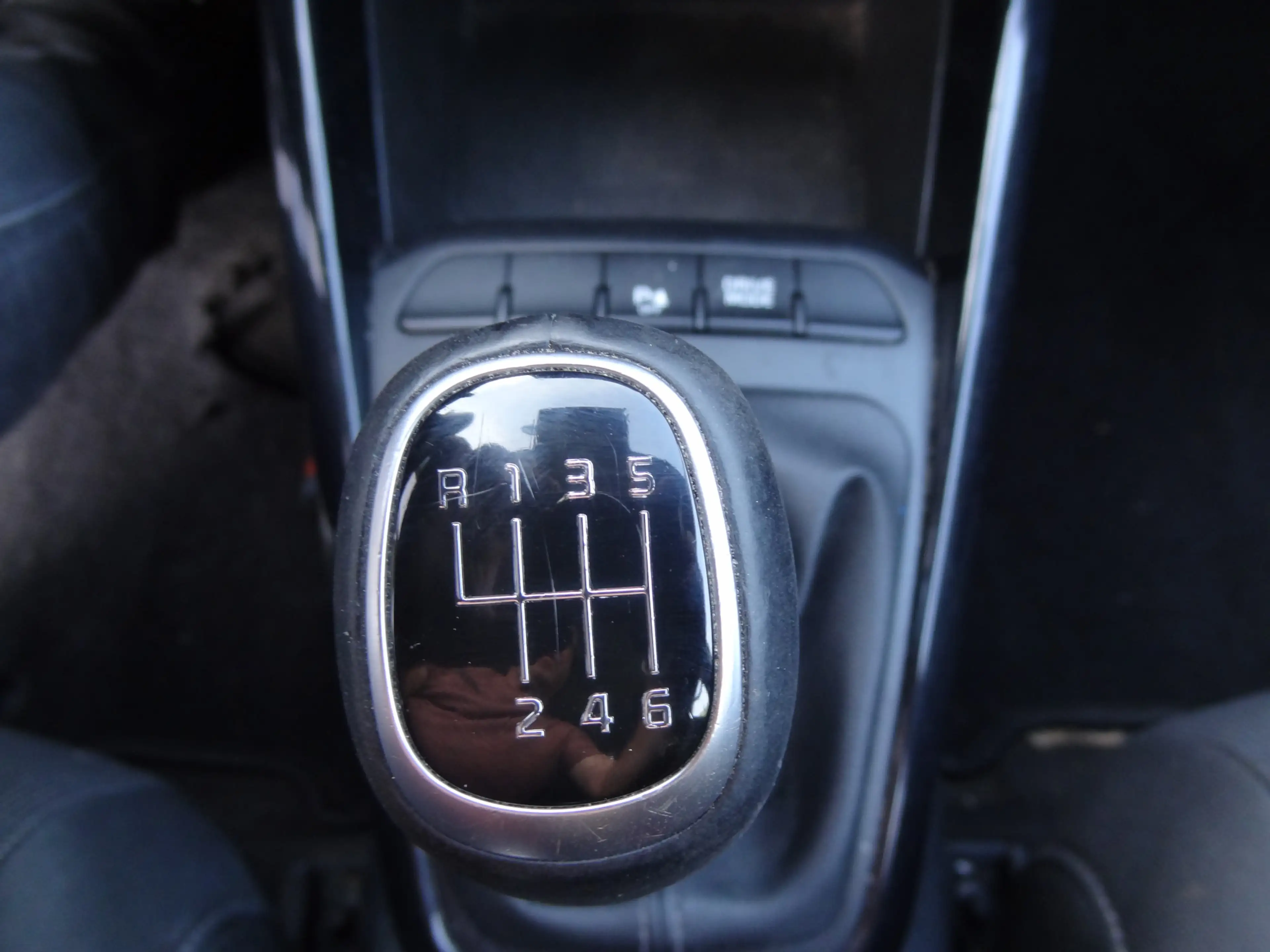 Kia Rio 1.0 T-GDi MHEV DynamicLine — photo 17