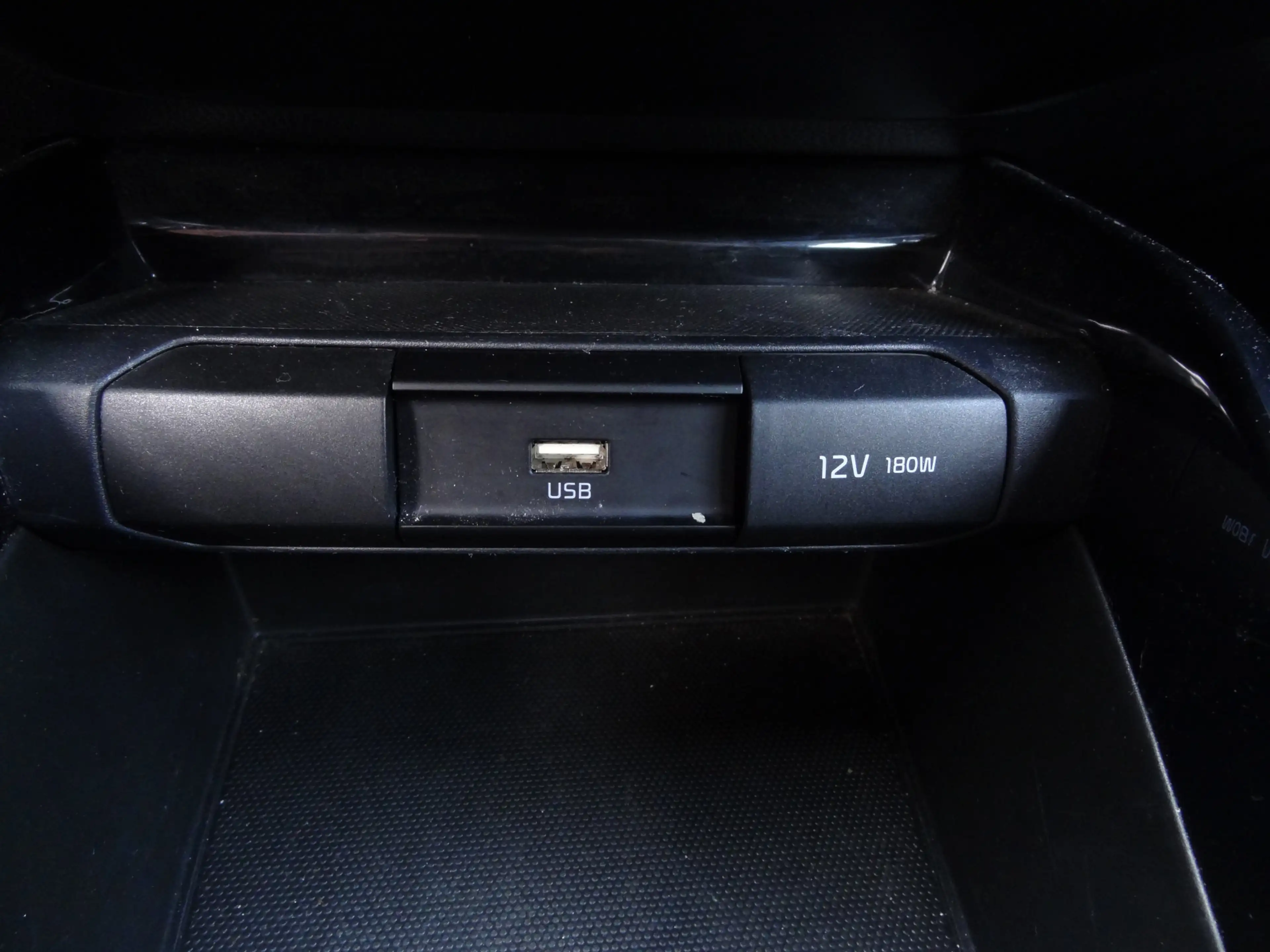 Kia Rio 1.0 T-GDi MHEV DynamicLine — photo 13