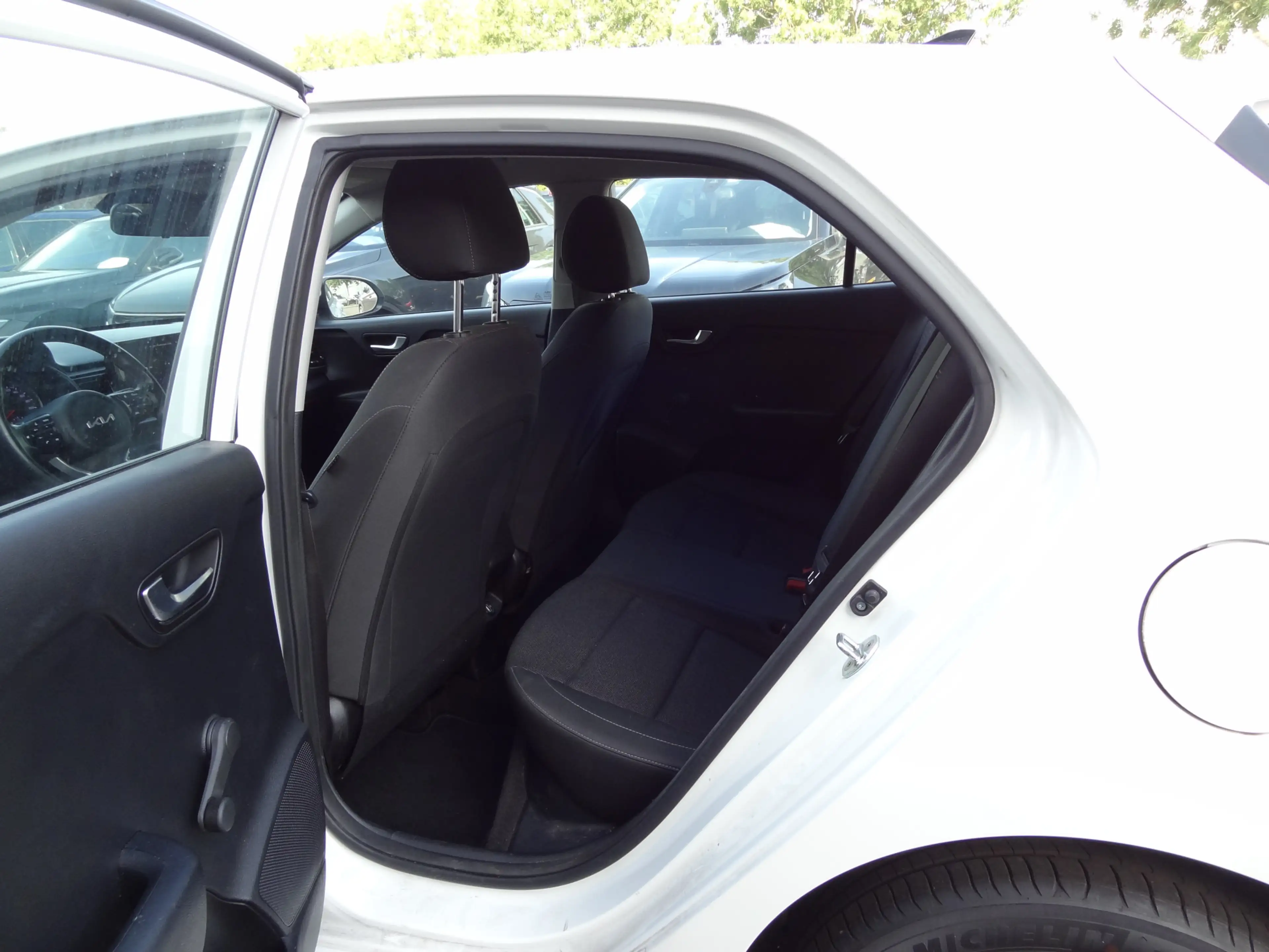 Kia Rio 1.0 T-GDi MHEV DynamicLine — photo 7