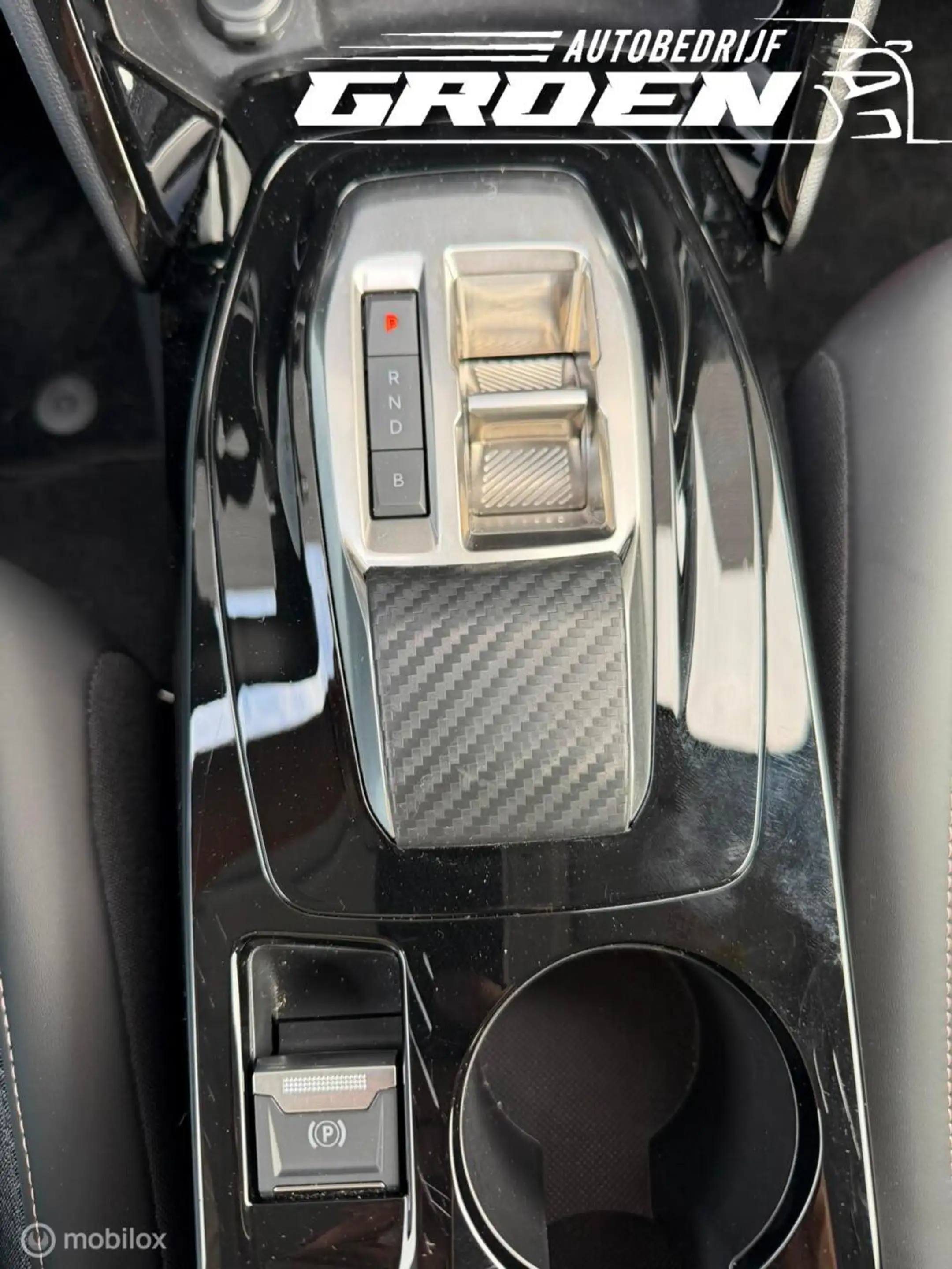 Peugeot e-208 EV Style 50 kWh CAMERA|PDC|CRUISE| — photo 28