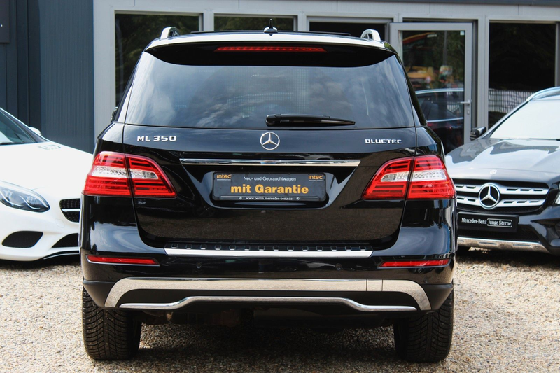 Mercedes-Benz ML 350 BlueTEC 4MATIC 7-G WEBASTO LED 360° PANO — photo 5