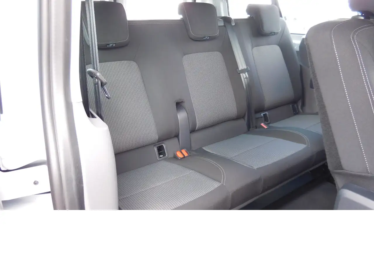 Volkswagen T7 Transporter VW T7 9 Sitze Elktro Navi Klima, миниатюра 8