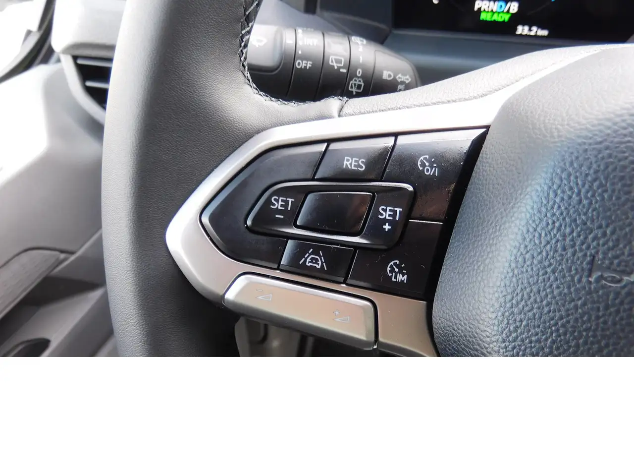 Volkswagen T7 Transporter VW T7 9 Sitze Elktro Navi Klima, миниатюра 17