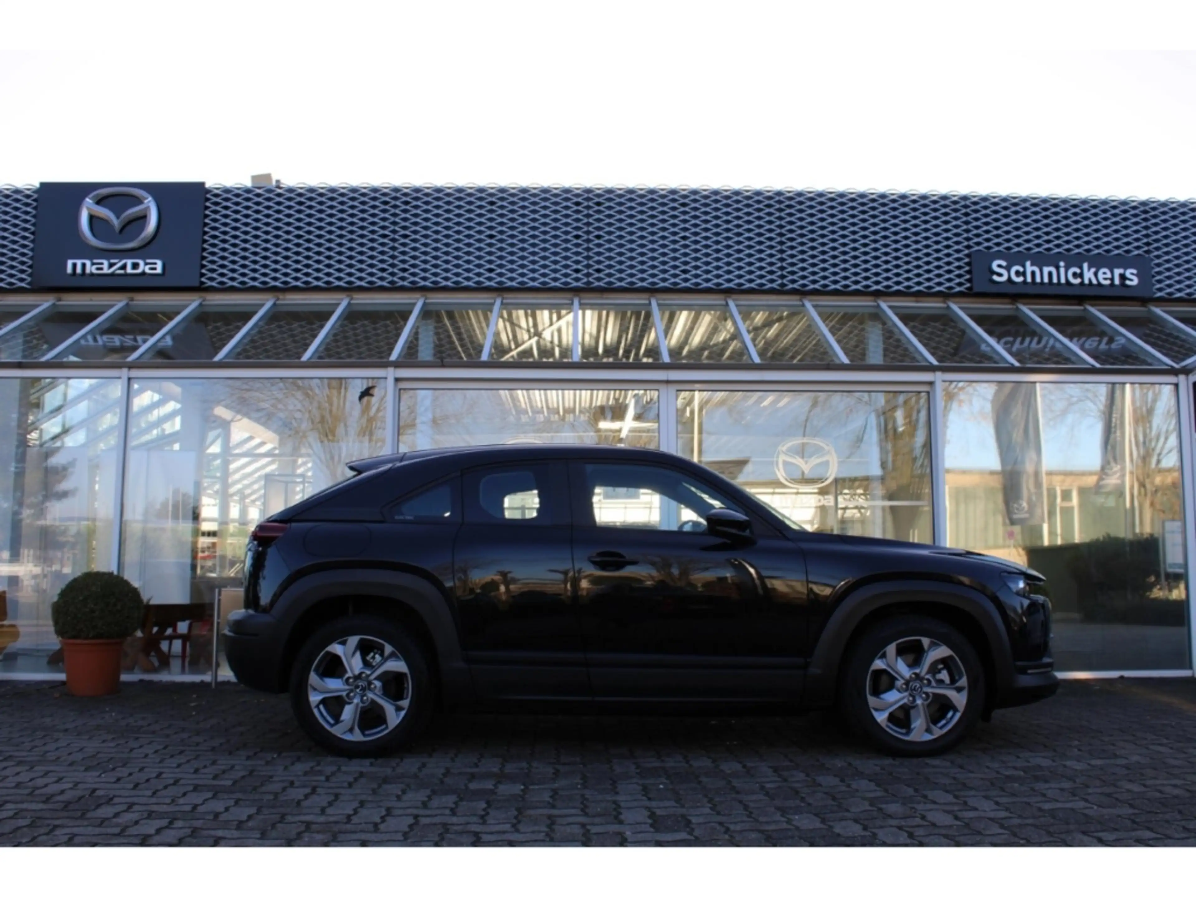 Mazda MX-30 e-SKYACTIV+KOM-P+NAV+PDC+GJ-RÄDER !! — photo 6