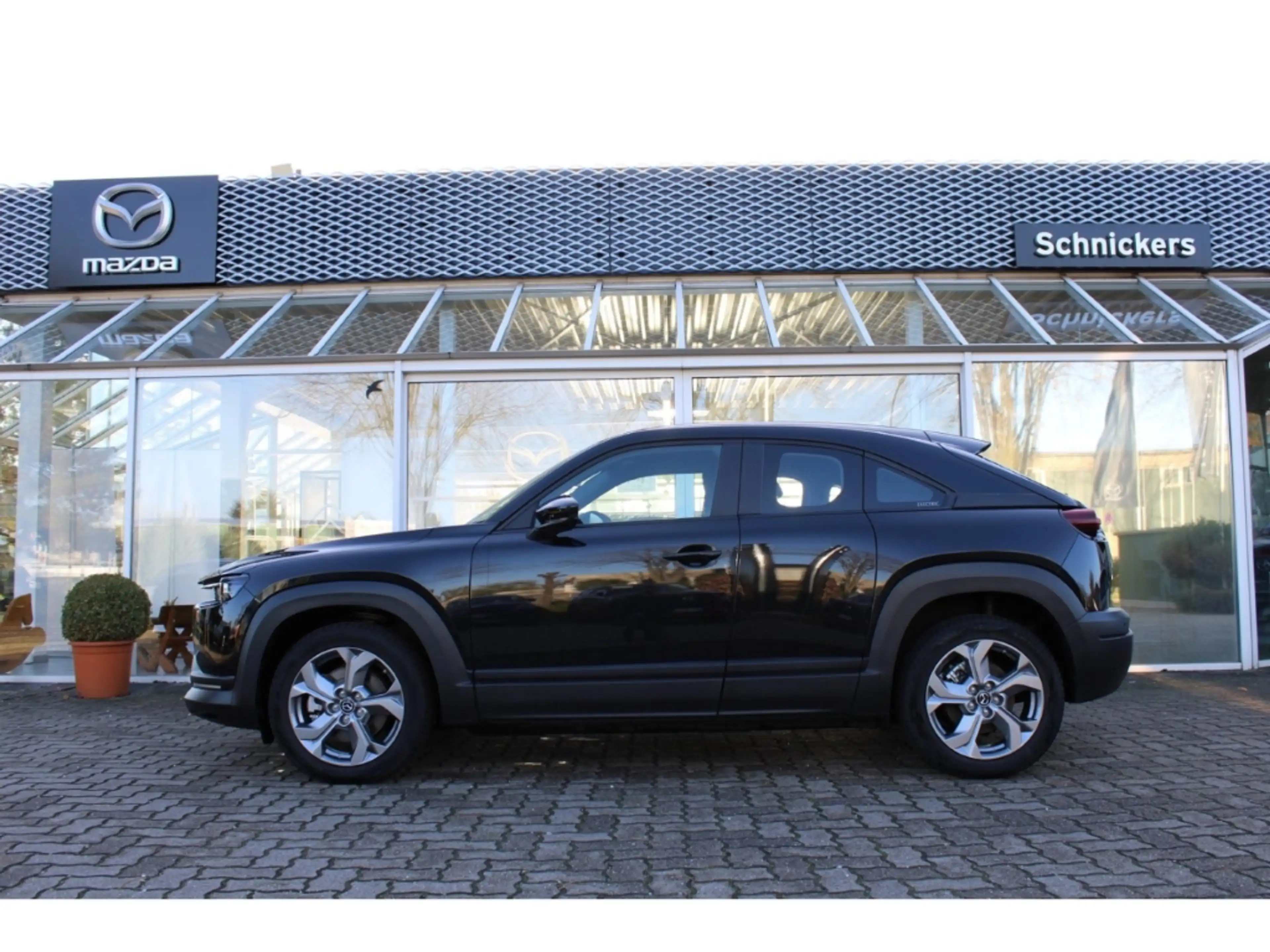 Mazda MX-30 e-SKYACTIV+KOM-P+NAV+PDC+GJ-RÄDER !! — photo 2