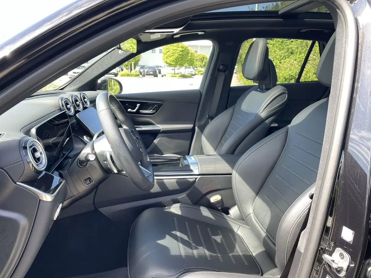 Mercedes-Benz GLC снимка Mercedes-Benz GLC