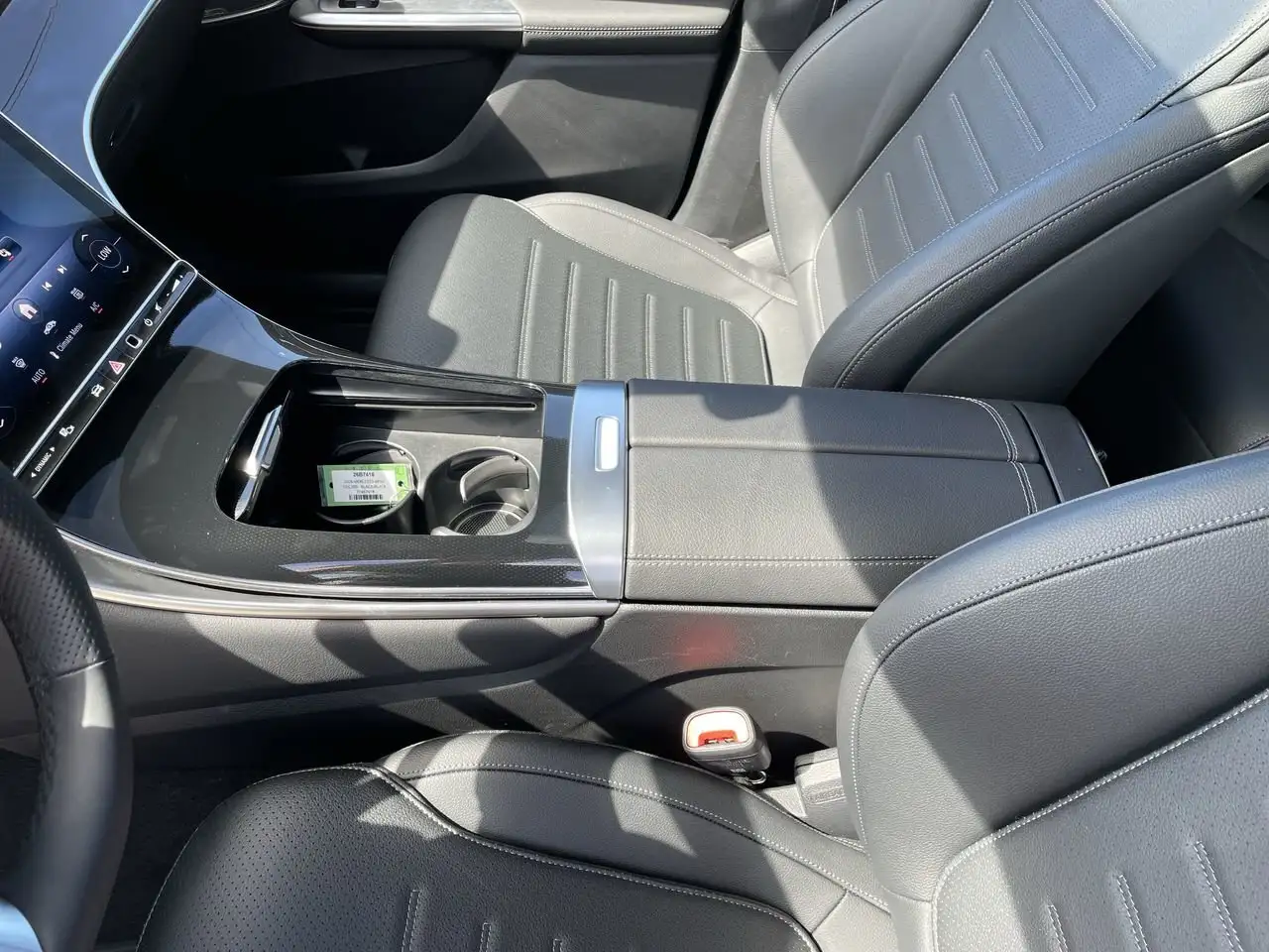 Mercedes-Benz GLC снимка Mercedes-Benz GLC