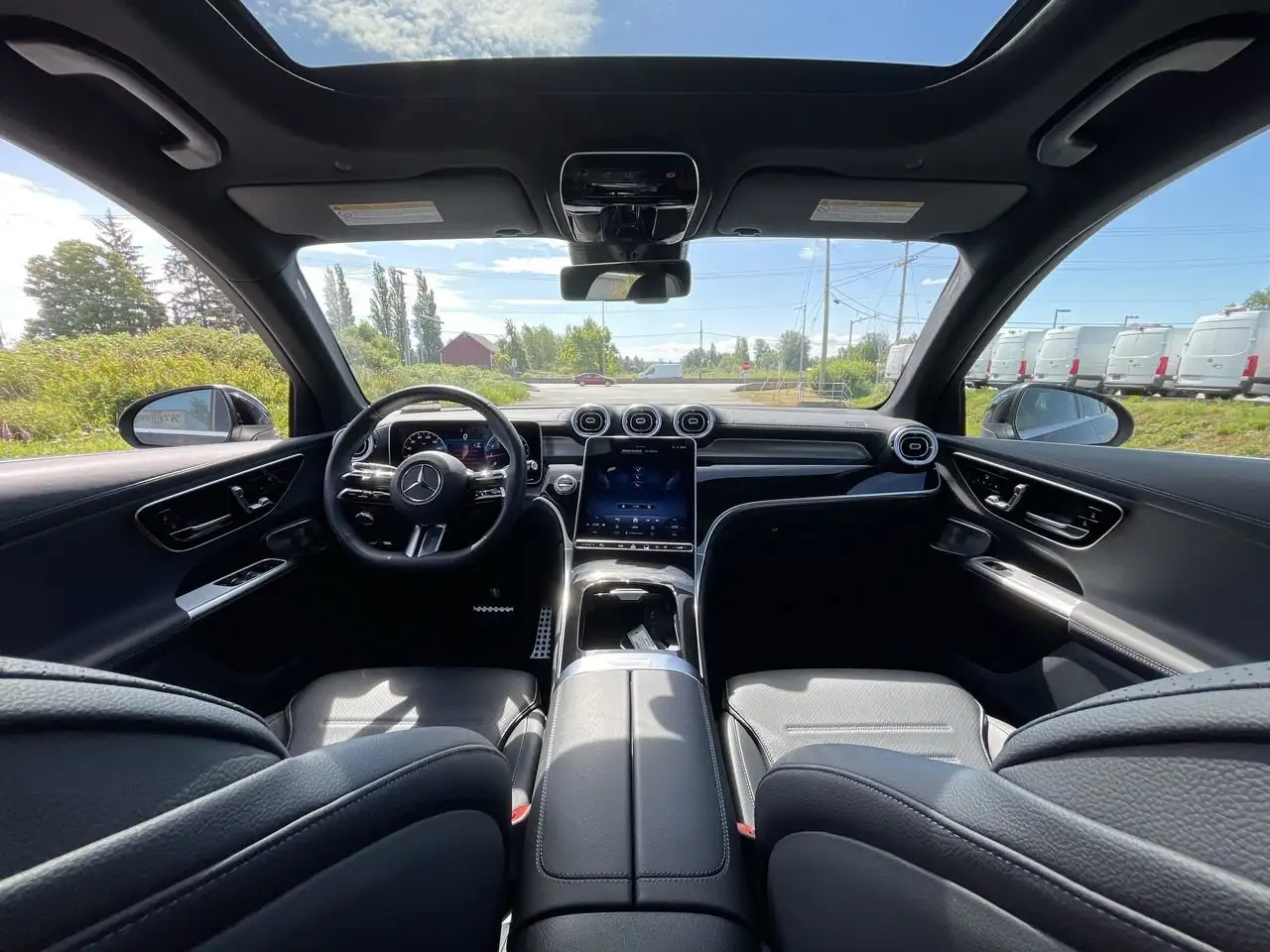 Mercedes-Benz GLC снимка Mercedes-Benz GLC