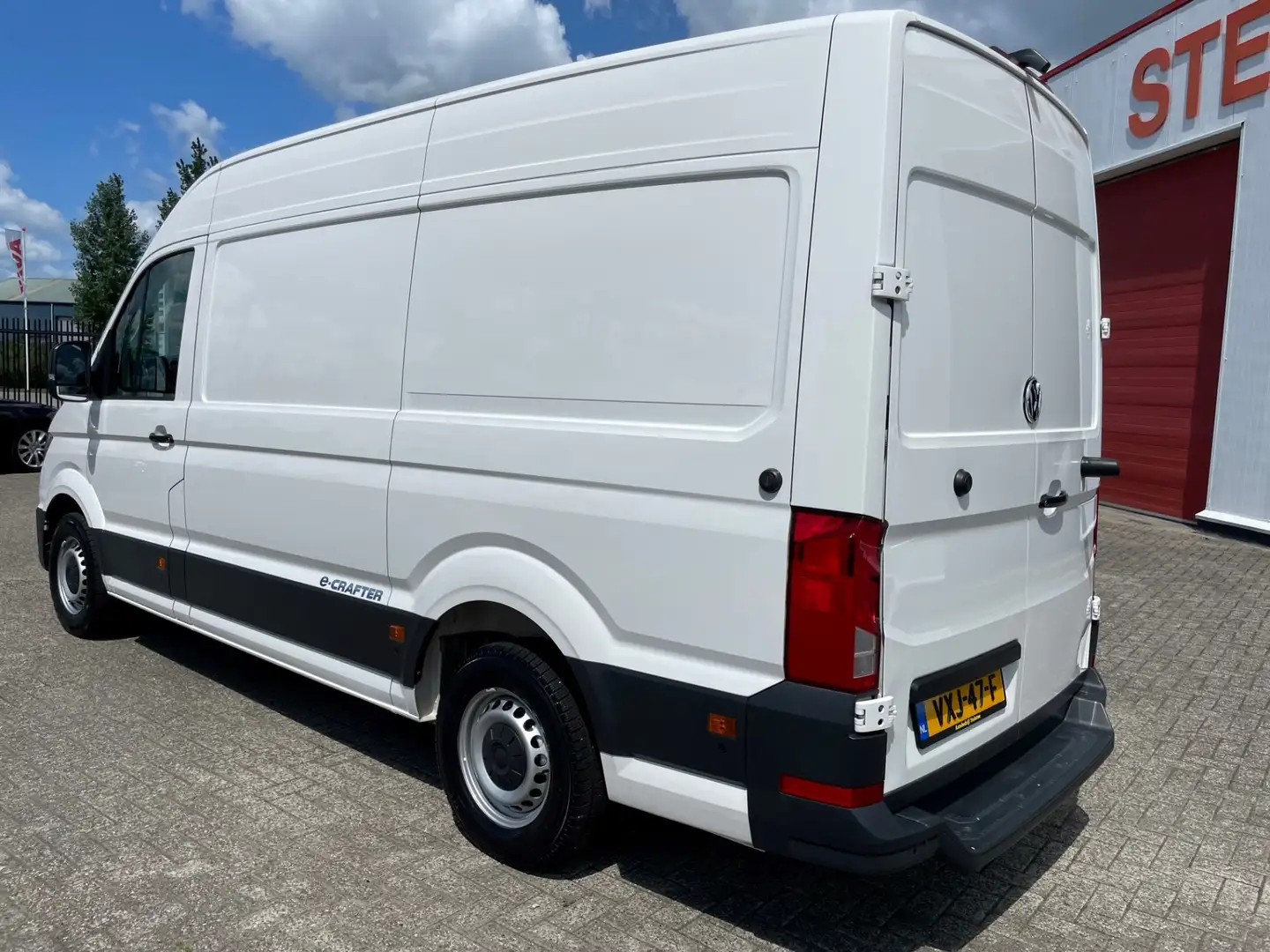 Volkswagen Crafter e-Crafter L3H3 36 kWh Wit - 2