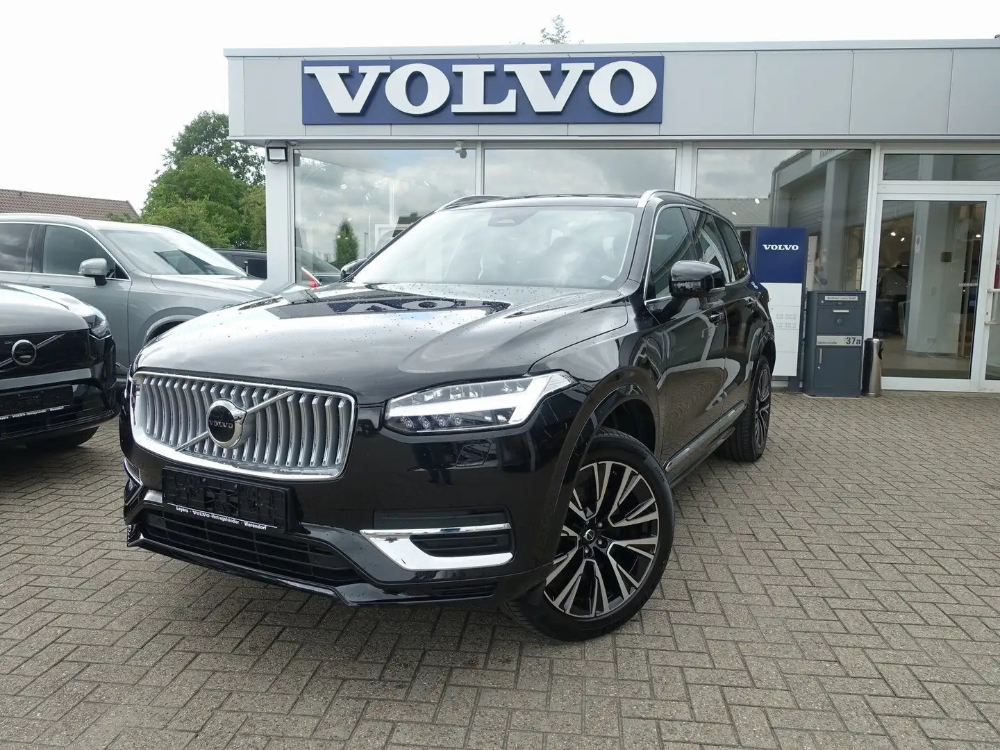 Volvo XC90 Ultra T8 AWD/Pano/Memory/H&K/Kamera/HeadUP Schwarz - 1
