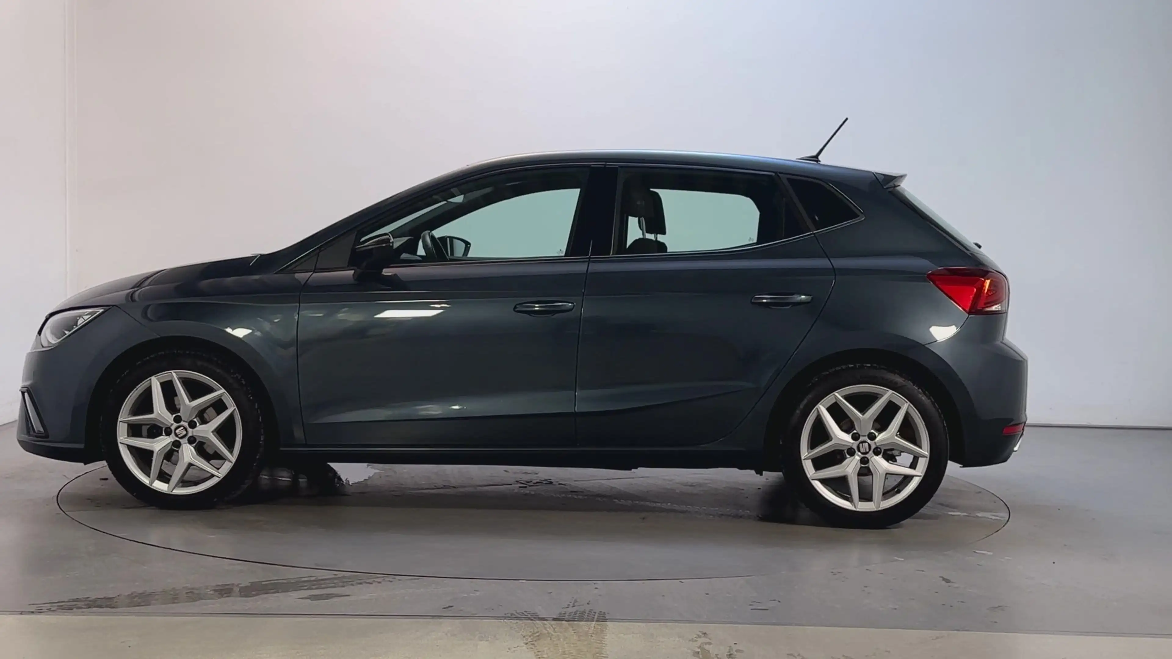SEAT Ibiza 1.0 TSI 110pk FR Business Intense Plus Stoelverwar — photo 14