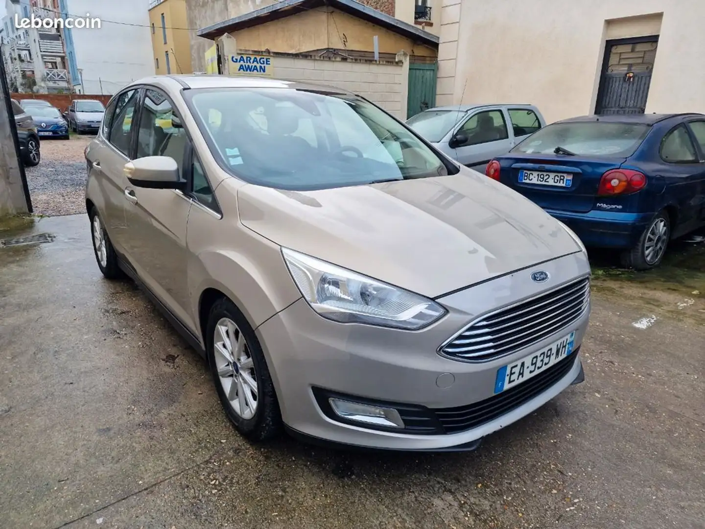 Ford C-Max essence 125ch s&s titanium garantie 12-mois - 2