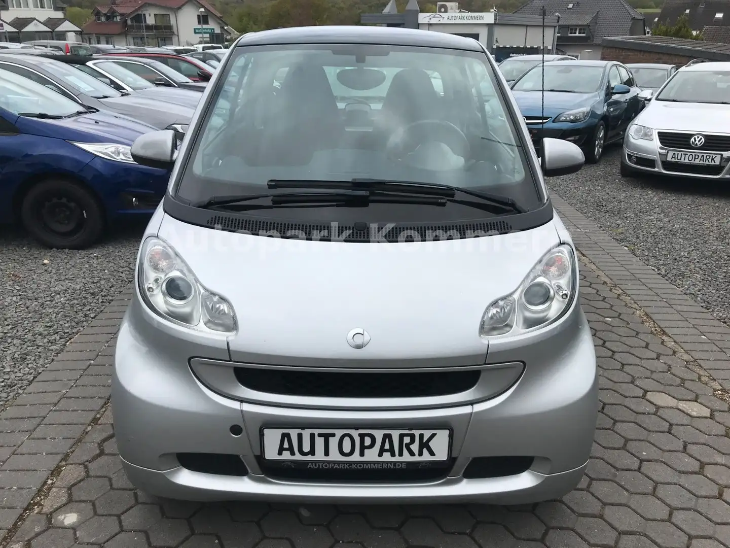 smart forTwo fortwo coupe CDI 40kW*Diesel* Silber - 2
