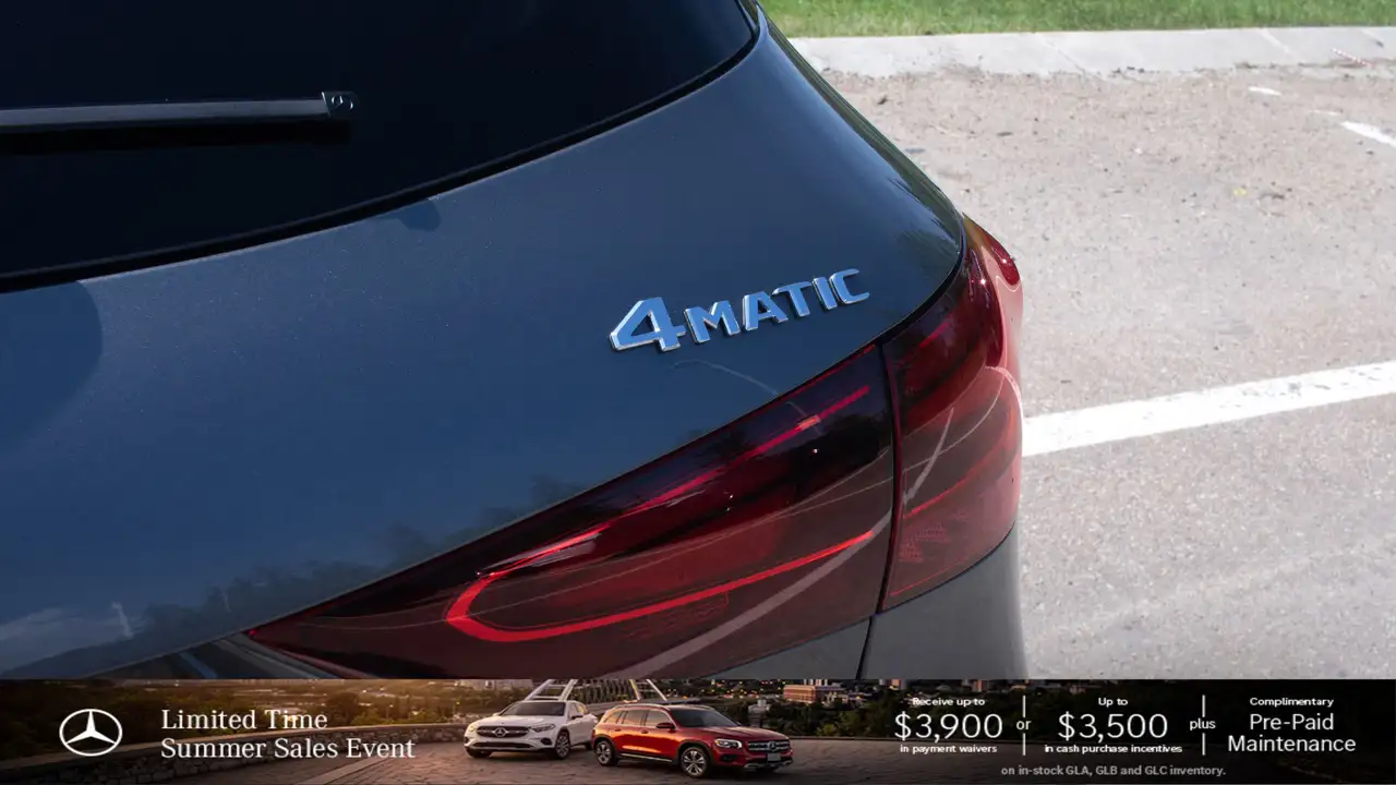 Mercedes-Benz GLA снимка Mercedes-Benz GLA
